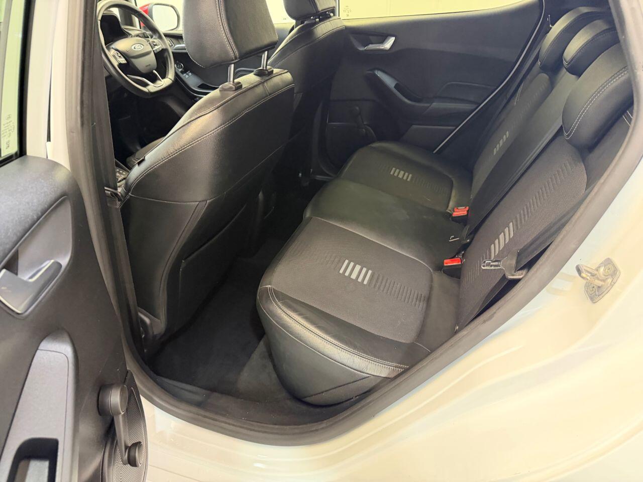Ford Fiesta view 22