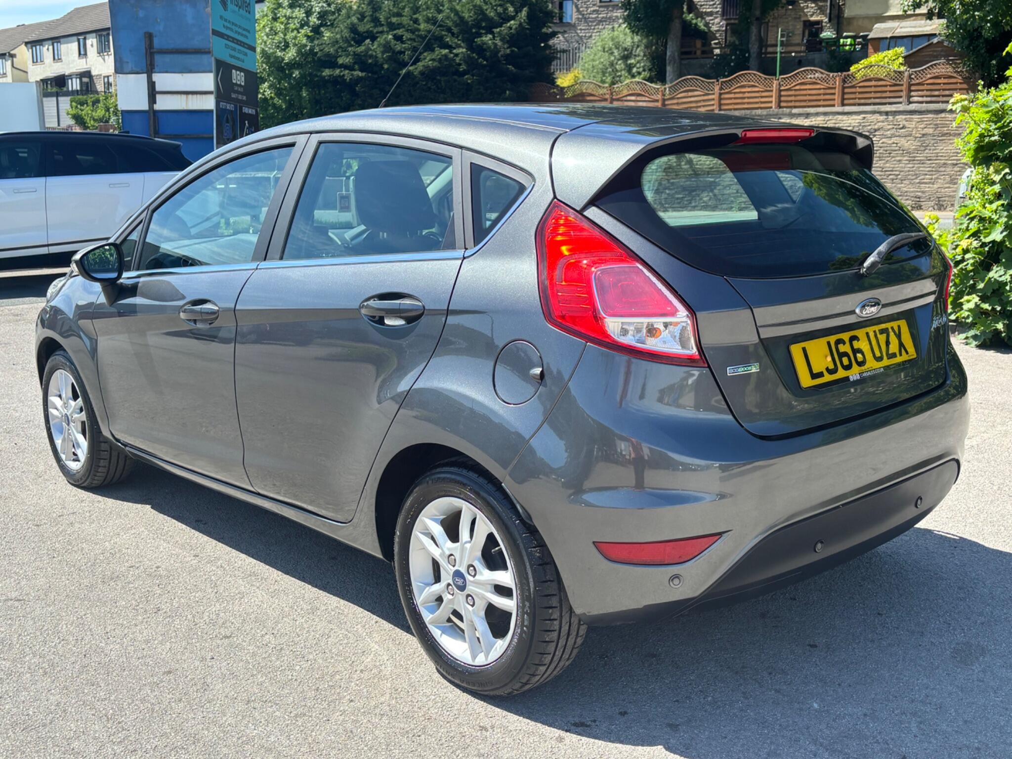Ford Fiesta view 4