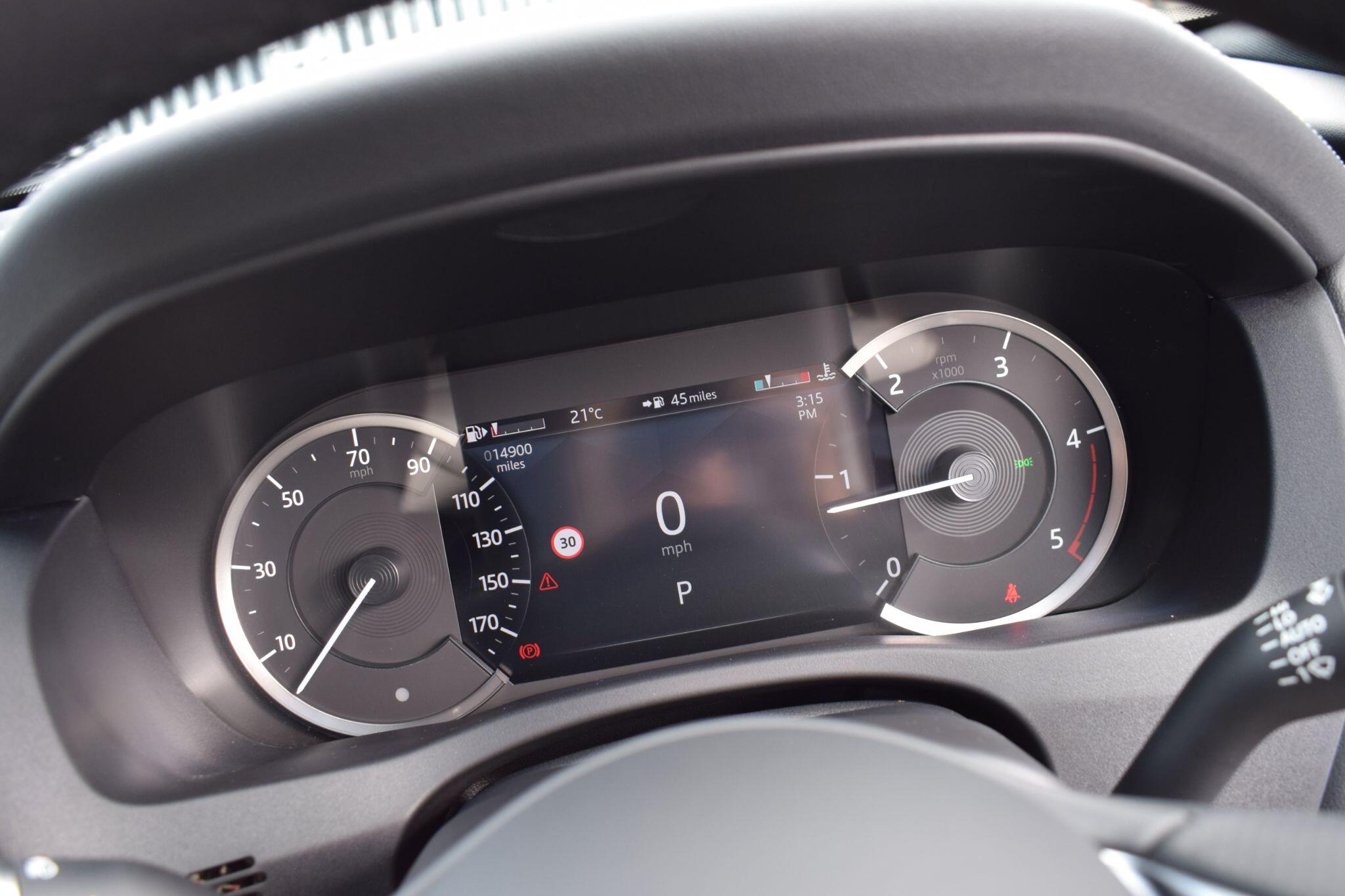 Jaguar Xe view 25