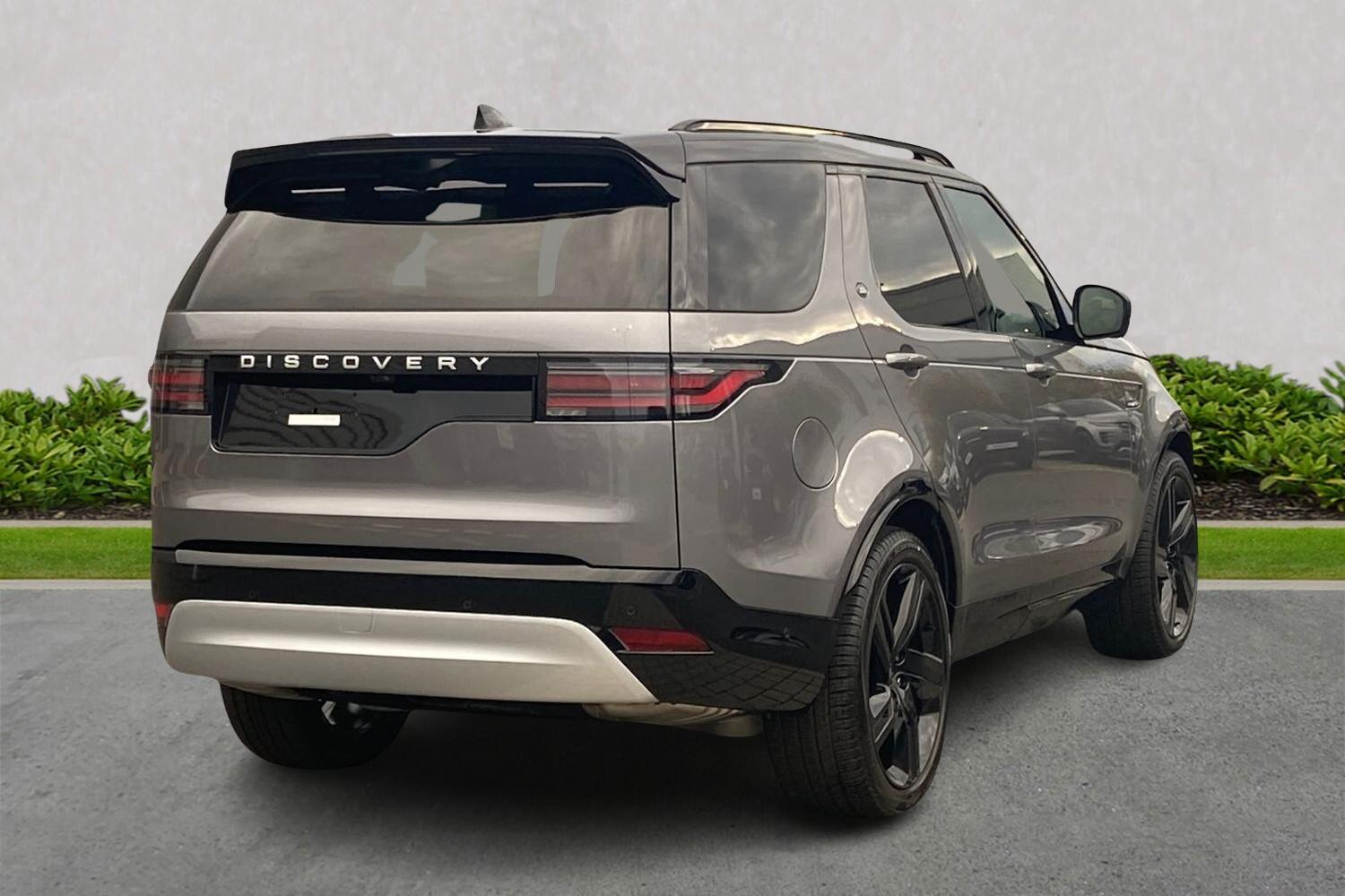 Land Rover Discovery view 18
