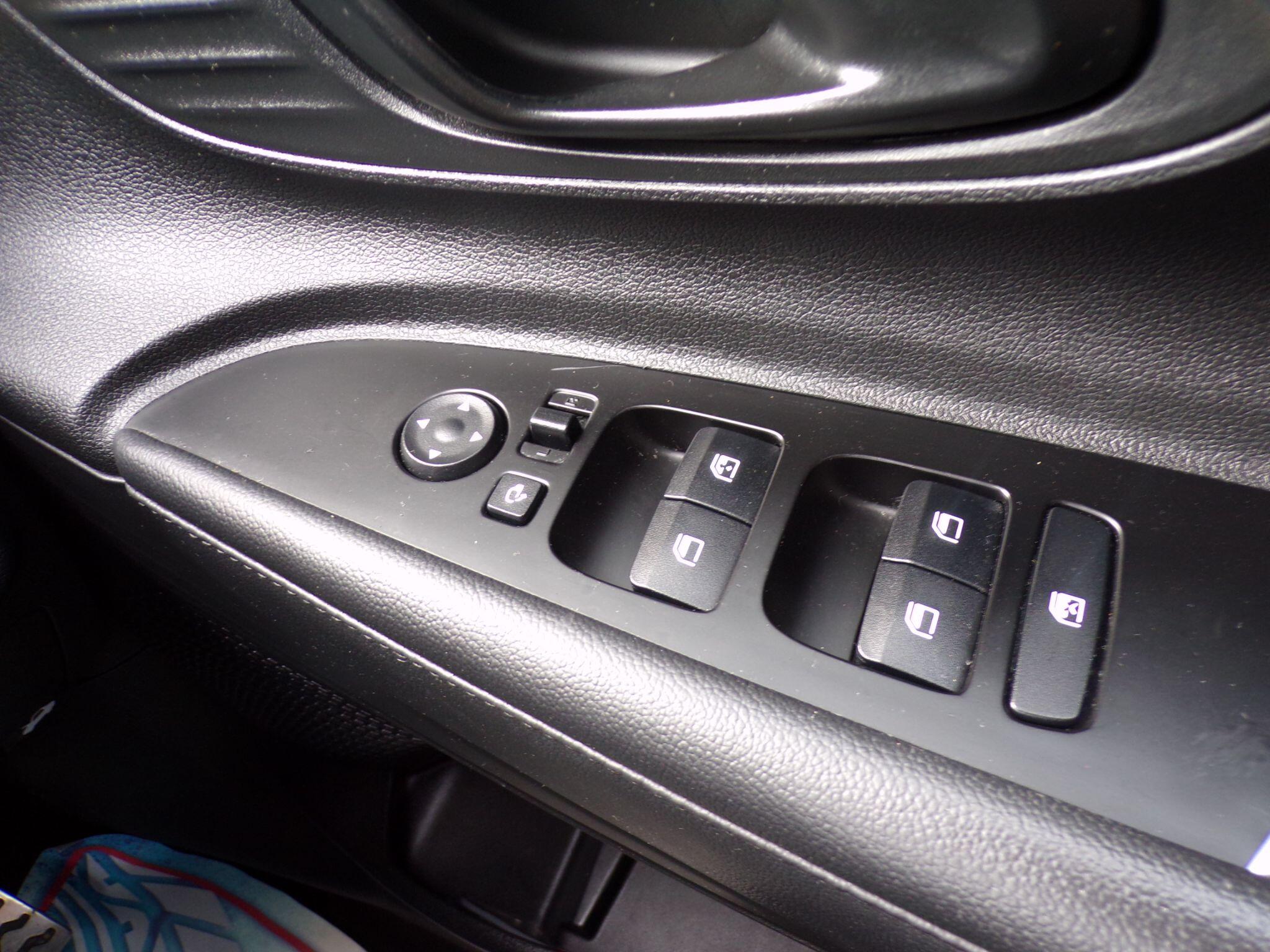 Hyundai Bayon view 25