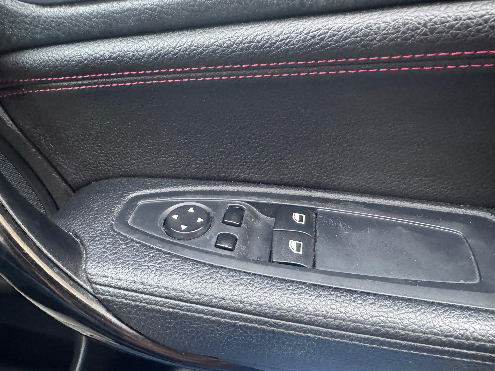 BMW 2 Series view 22