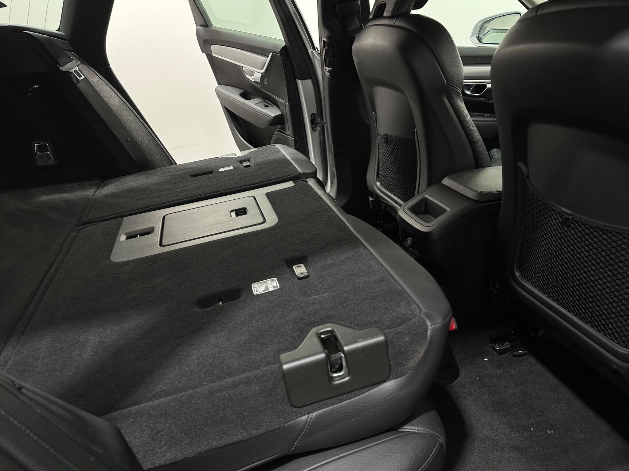 Volvo V90 view 45