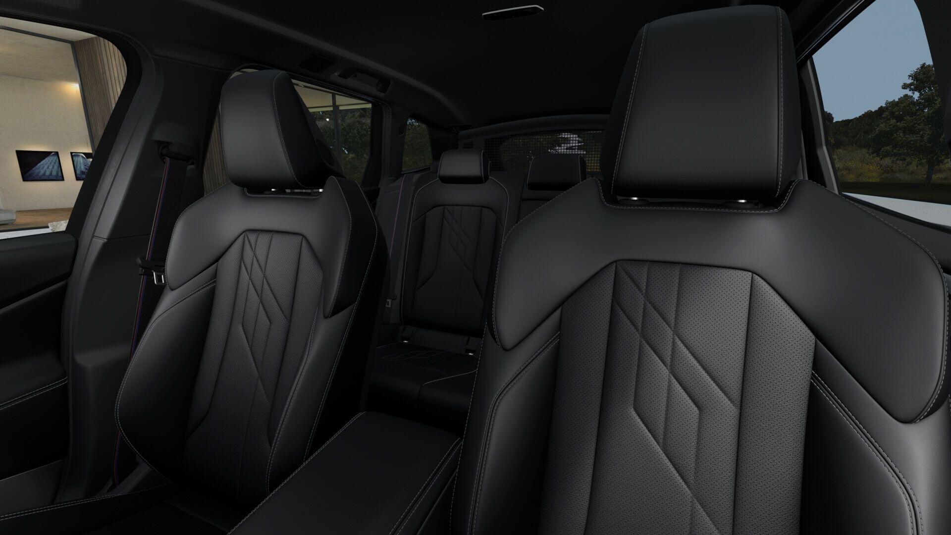 BMW X3 view 10