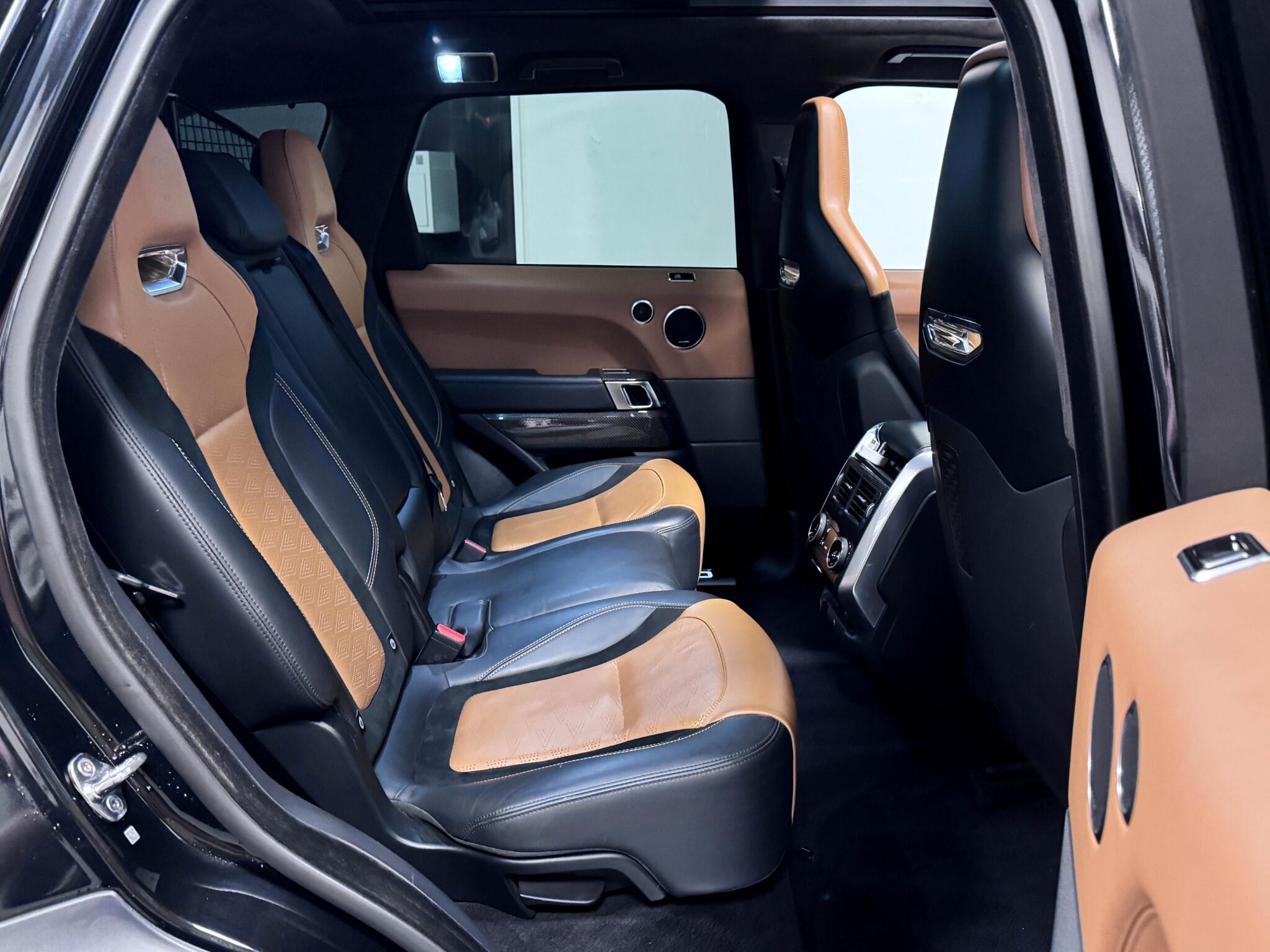 Land Rover Range Rover Sport view 40