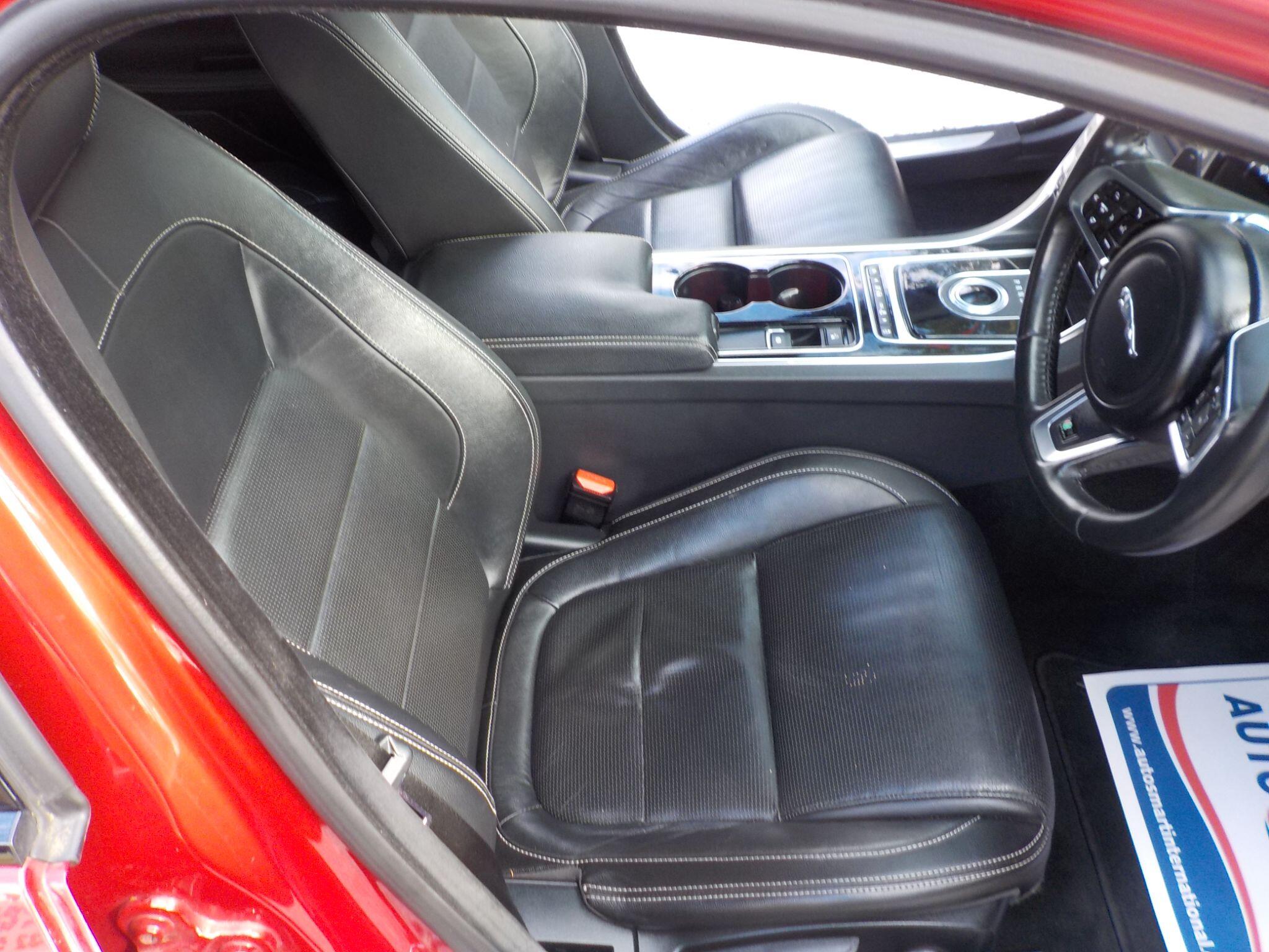 Jaguar XE 2.0d R-Sport Auto Euro 6 (s/s) 4dr