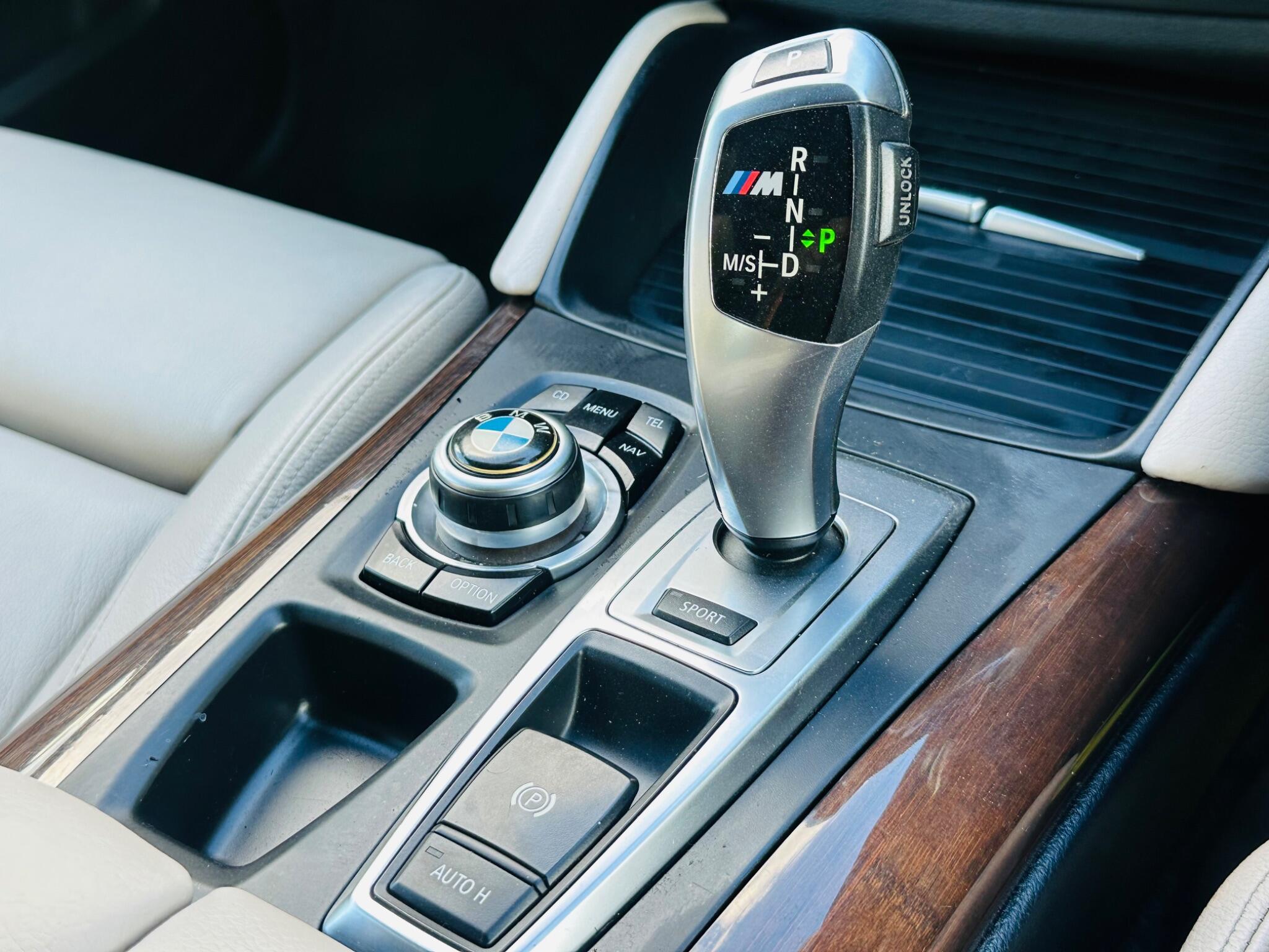 BMW X6 view 50