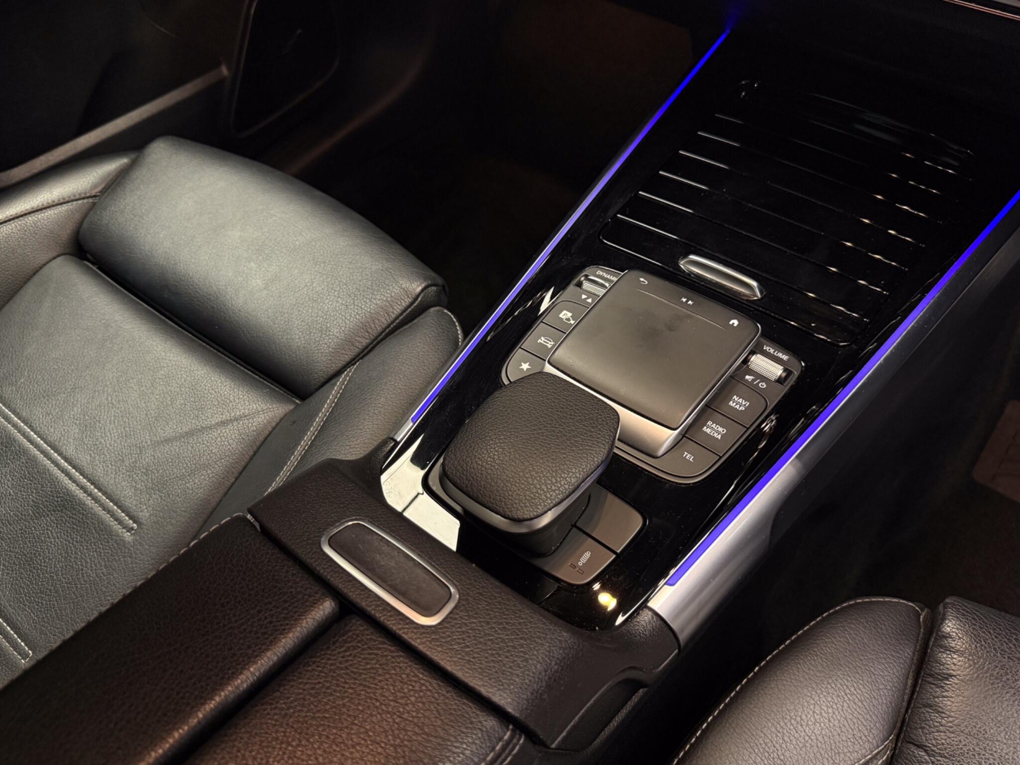 Mercedes-Benz GLB view 37
