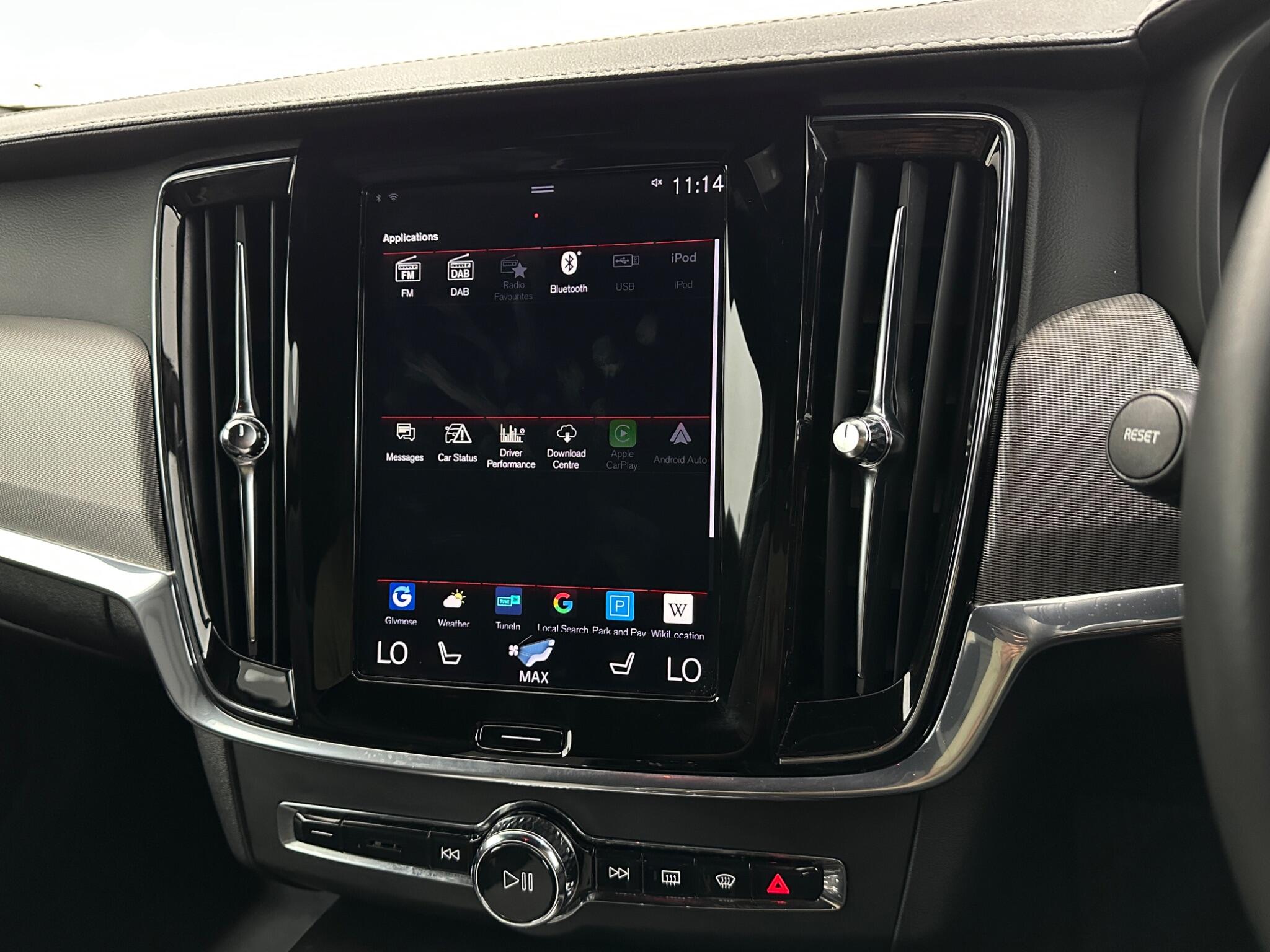 Volvo S90 view 25
