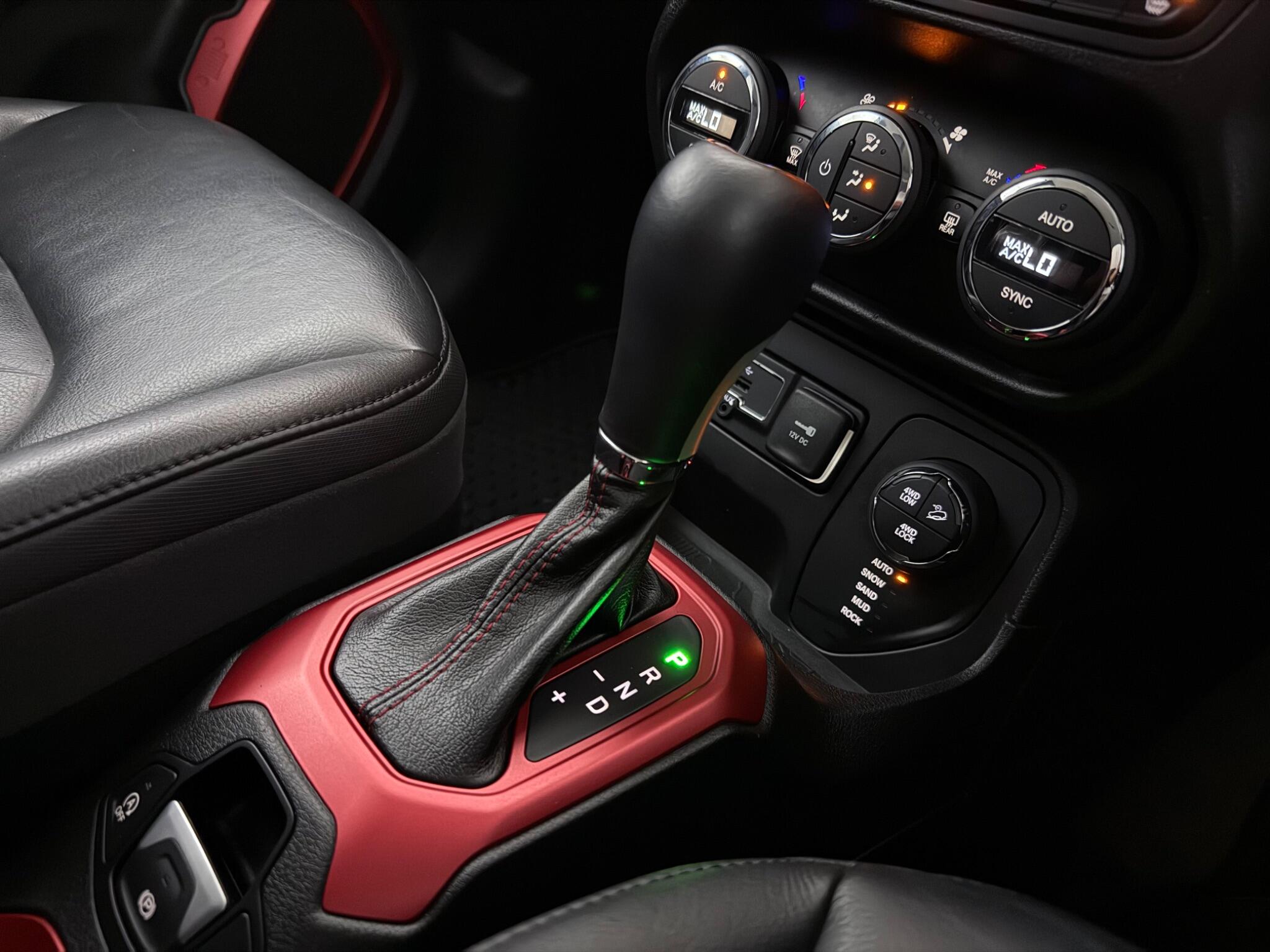 Jeep Renegade view 22