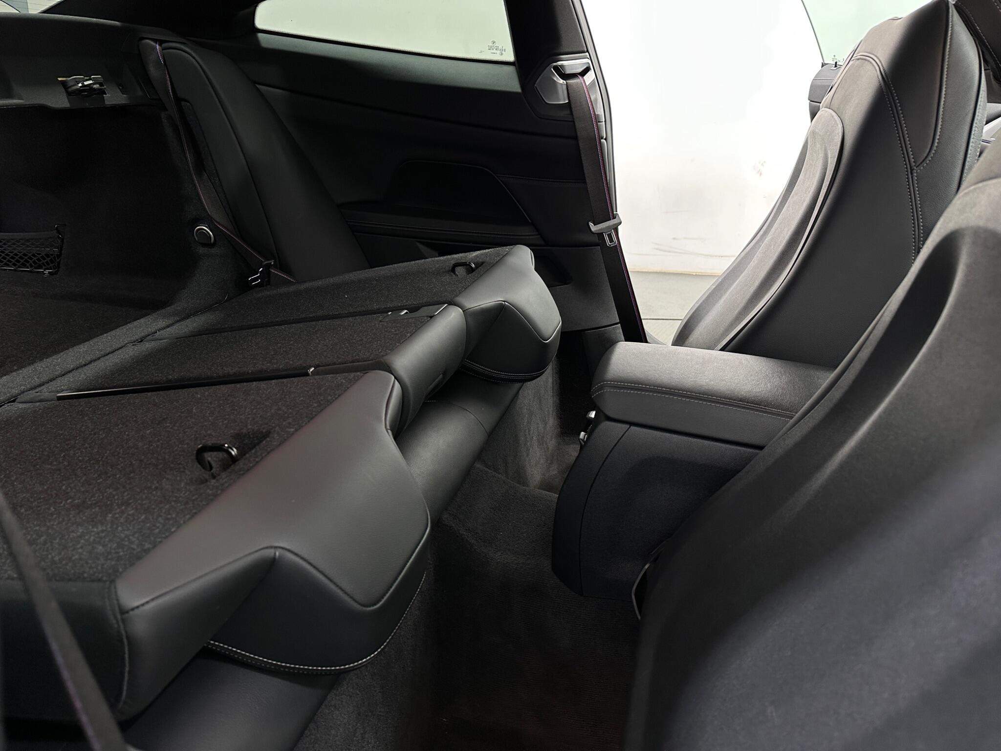 BMW 4 Series view 44
