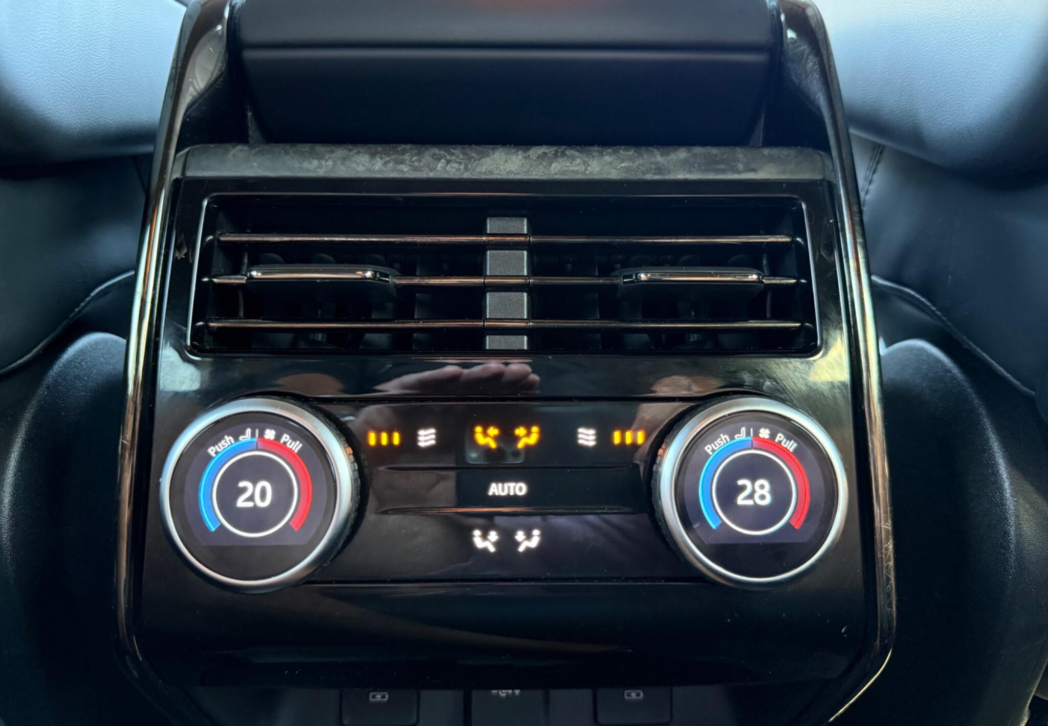 Land Rover Range Rover Sport view 50