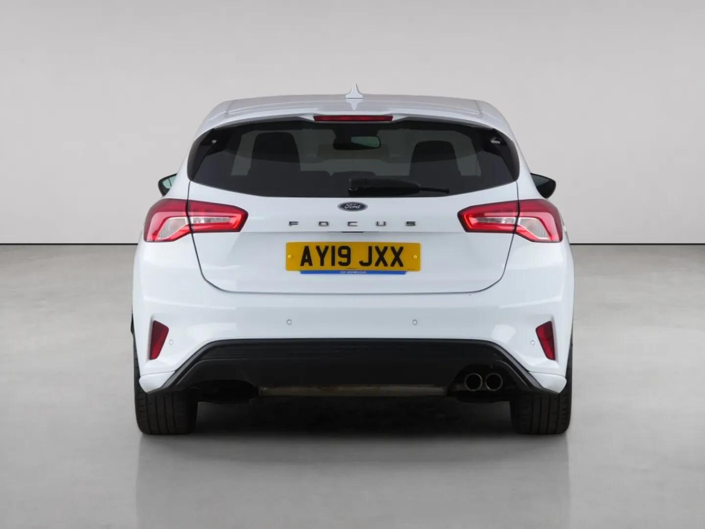 Ford Focus view 7