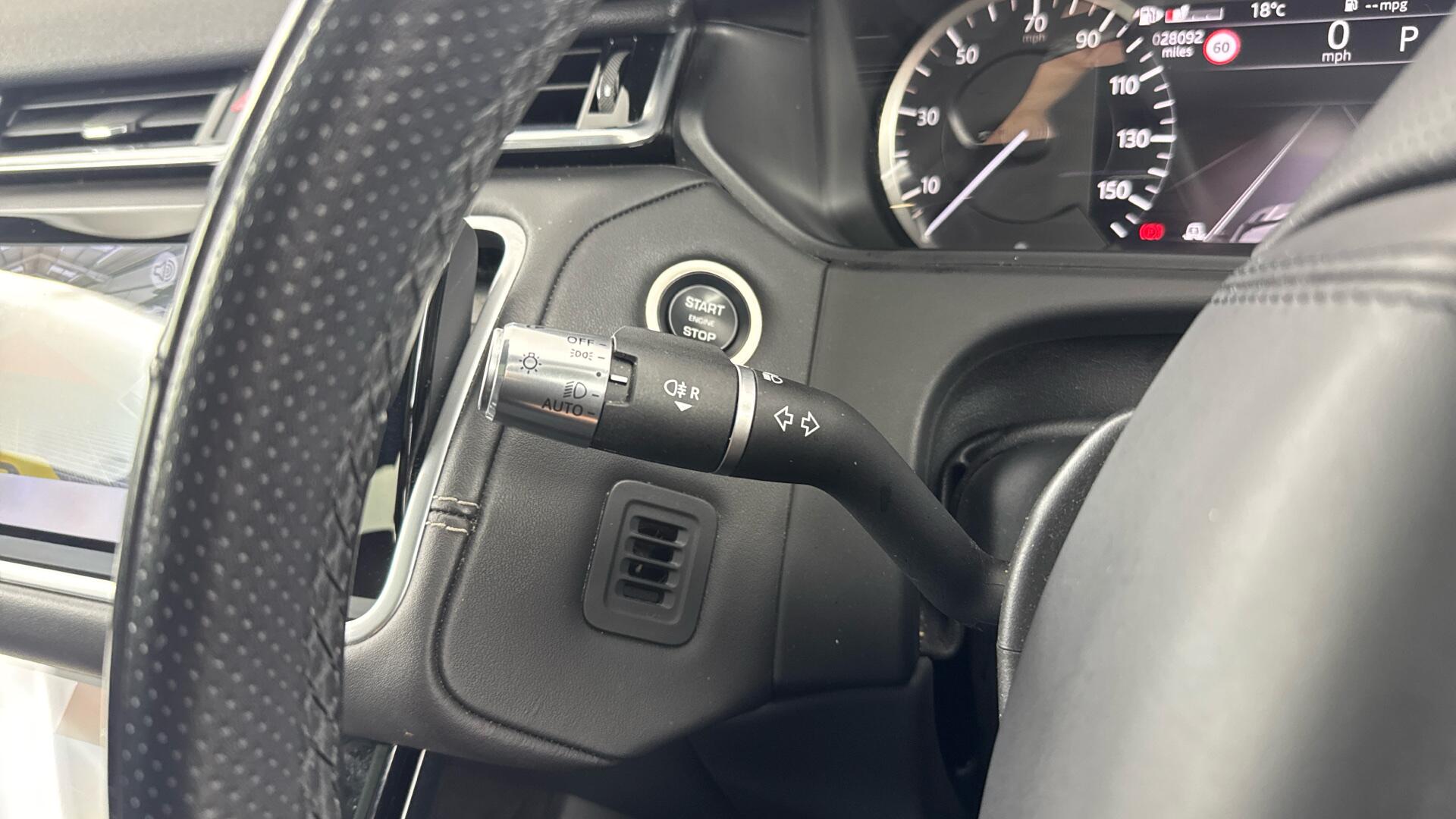 Land Rover Range Rover Velar view 45
