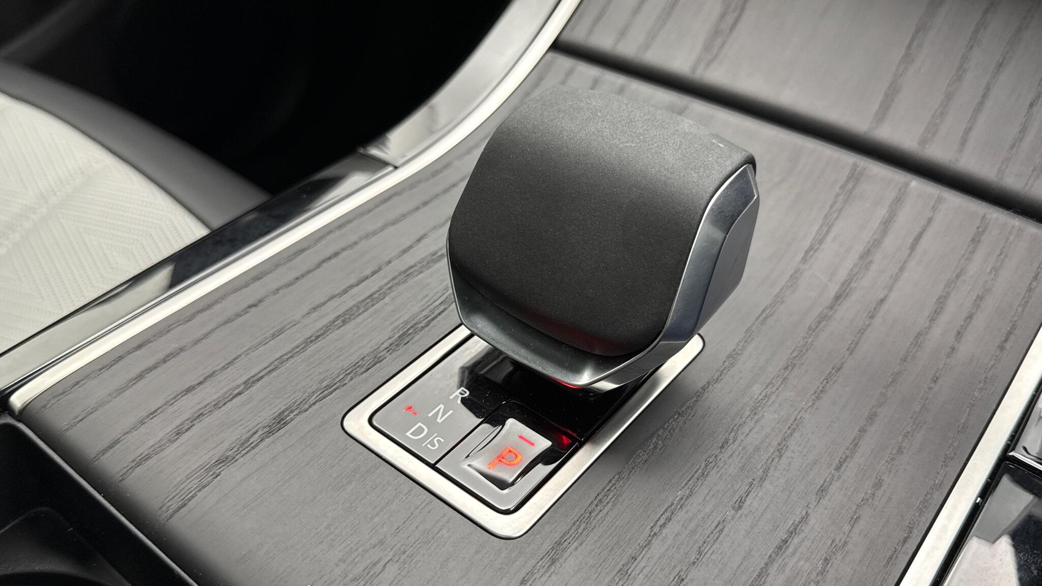 Land Rover Range Rover Evoque view 13