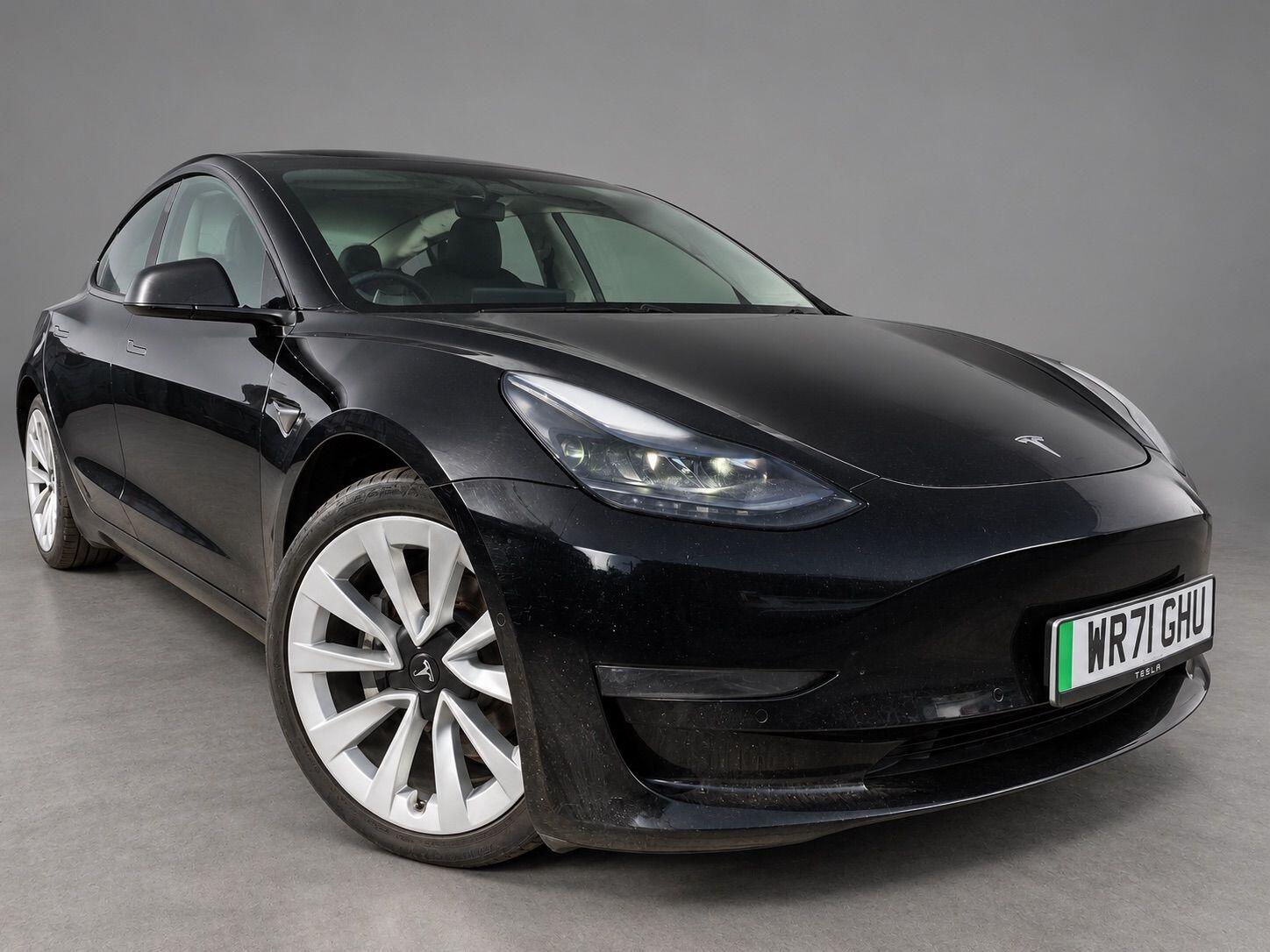 Tesla Model 3 view 4