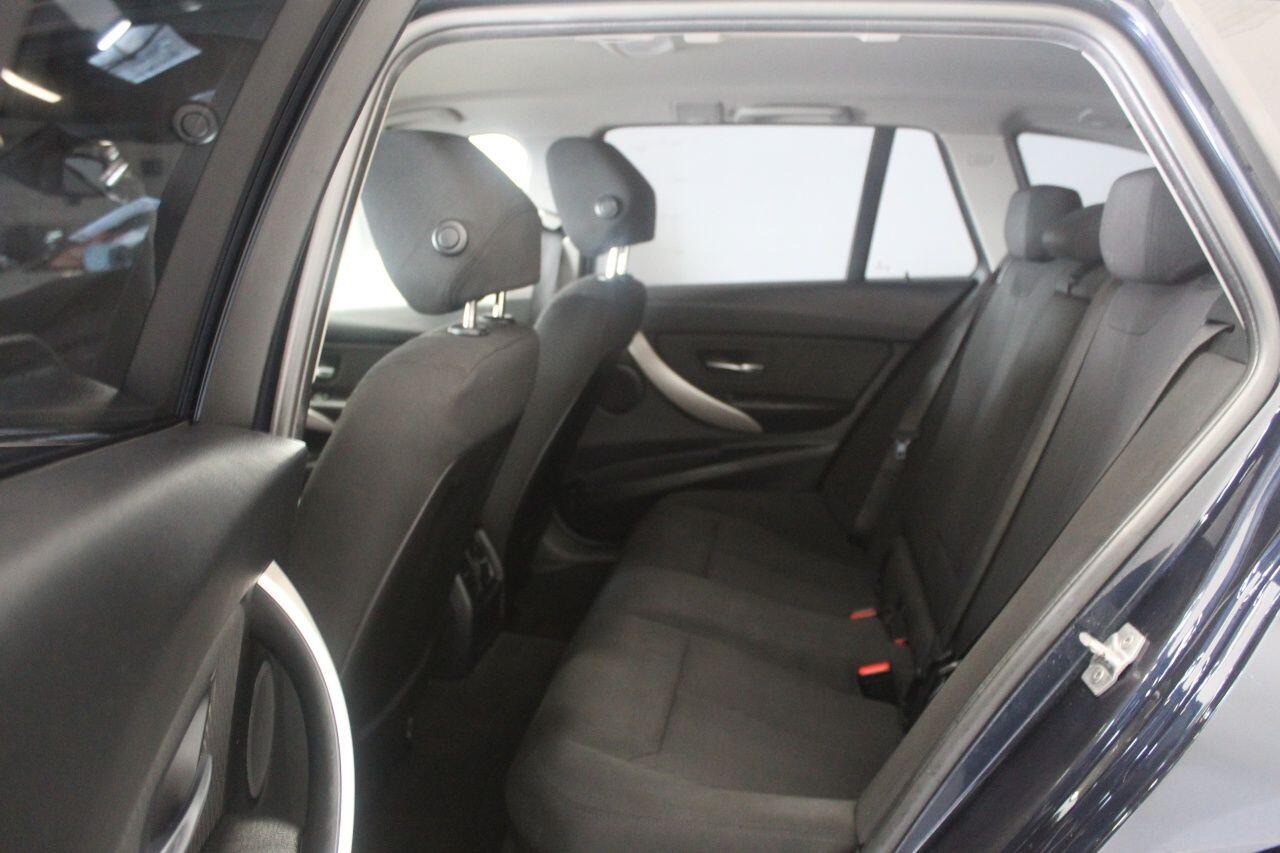 BMW 3 Series view 50