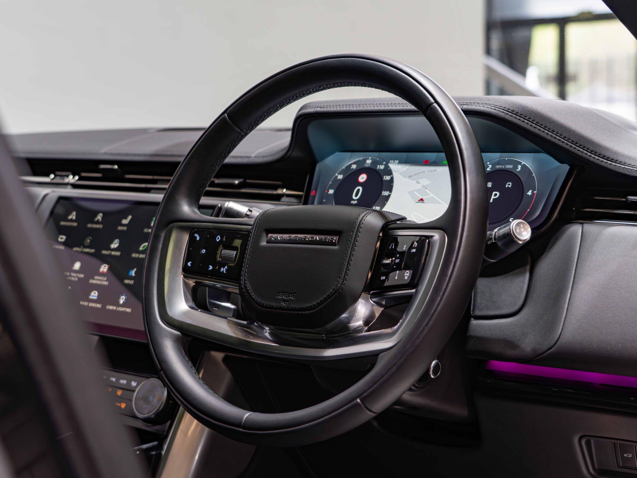 Land Rover Range Rover view 17