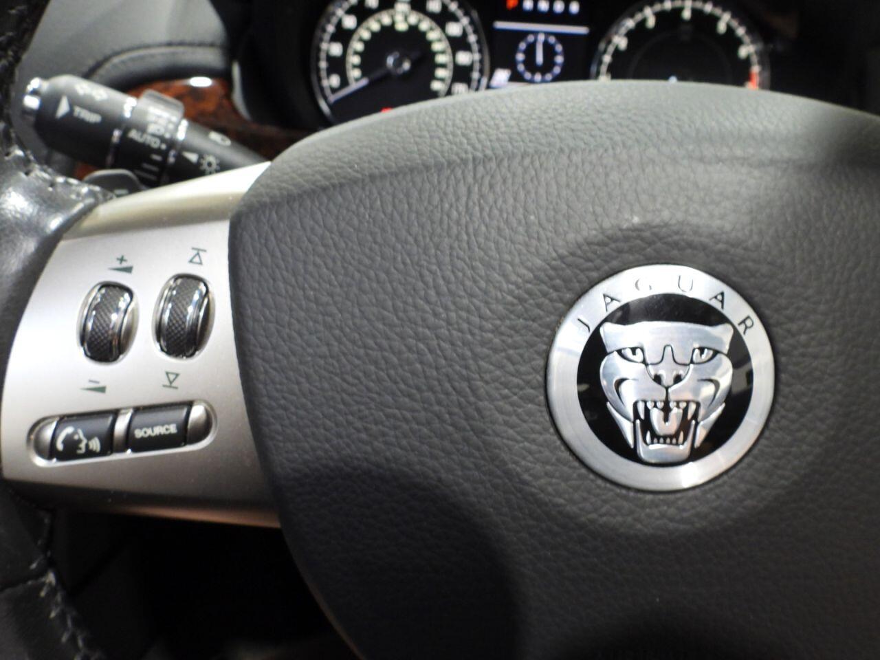 Jaguar XK view 48