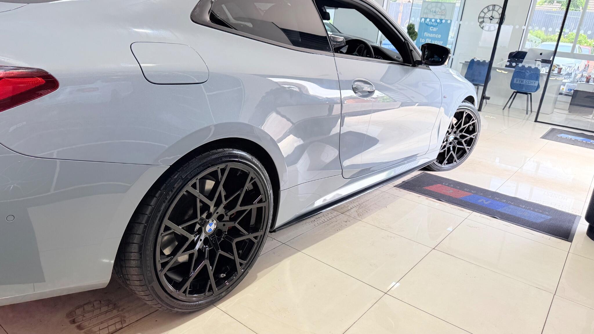 BMW 4 Series view 10