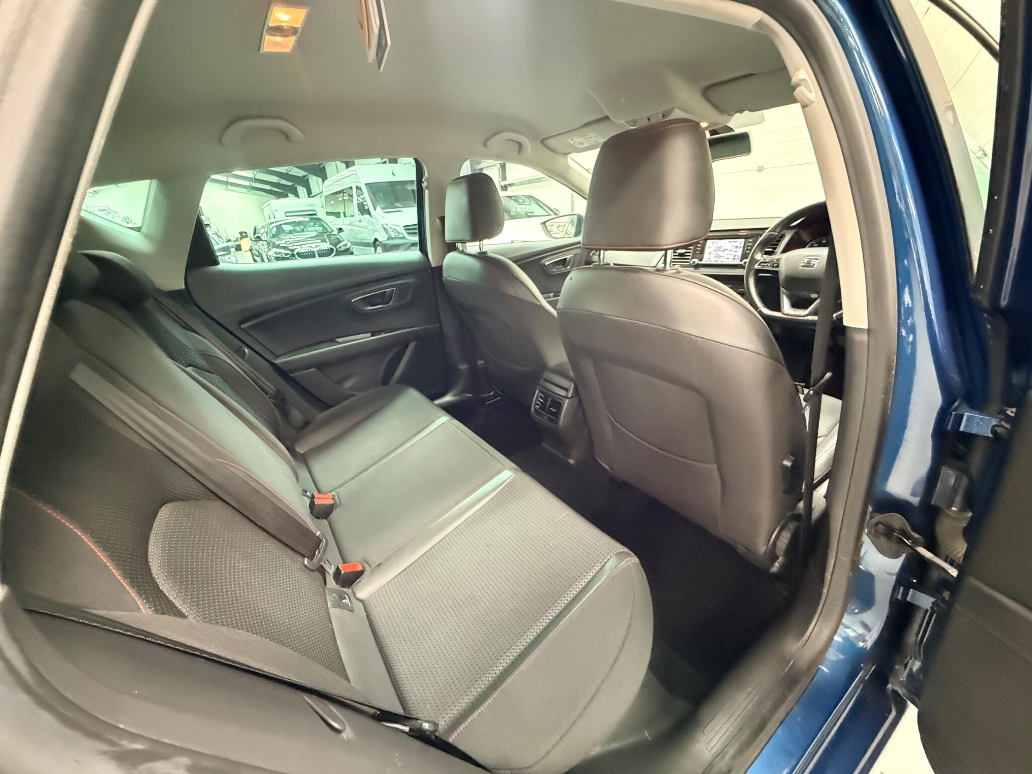 Seat Leon Leon view 32