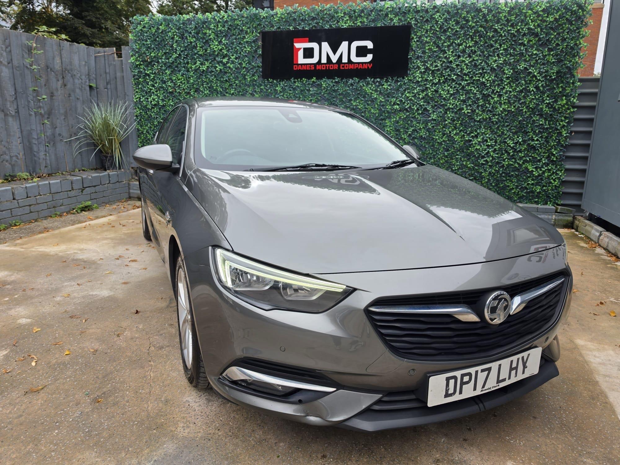 Vauxhall Insignia view 16
