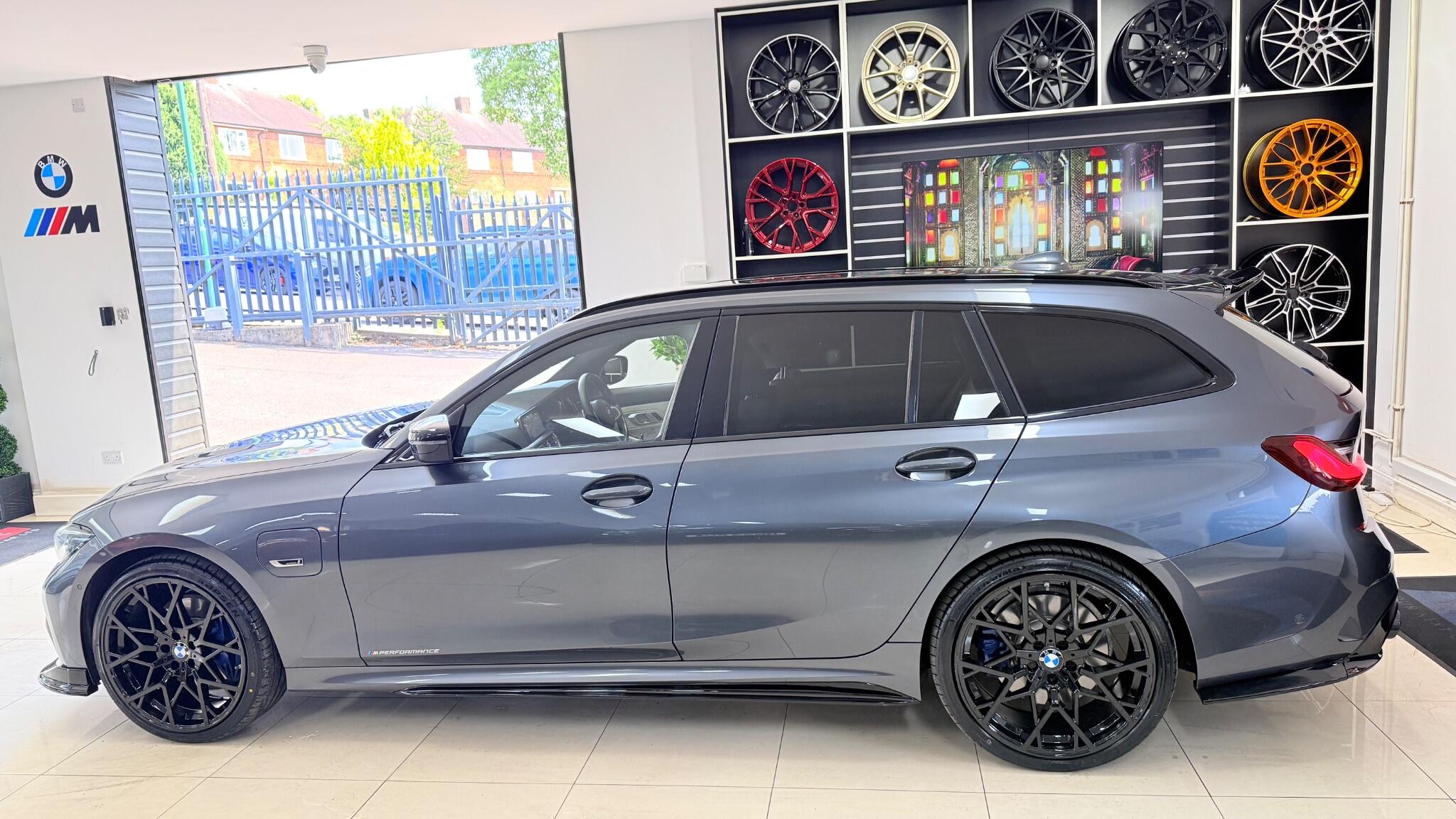 BMW 3 Series view 7