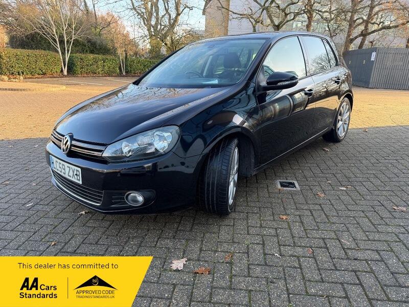 2009 Volkswagen Golf image 2