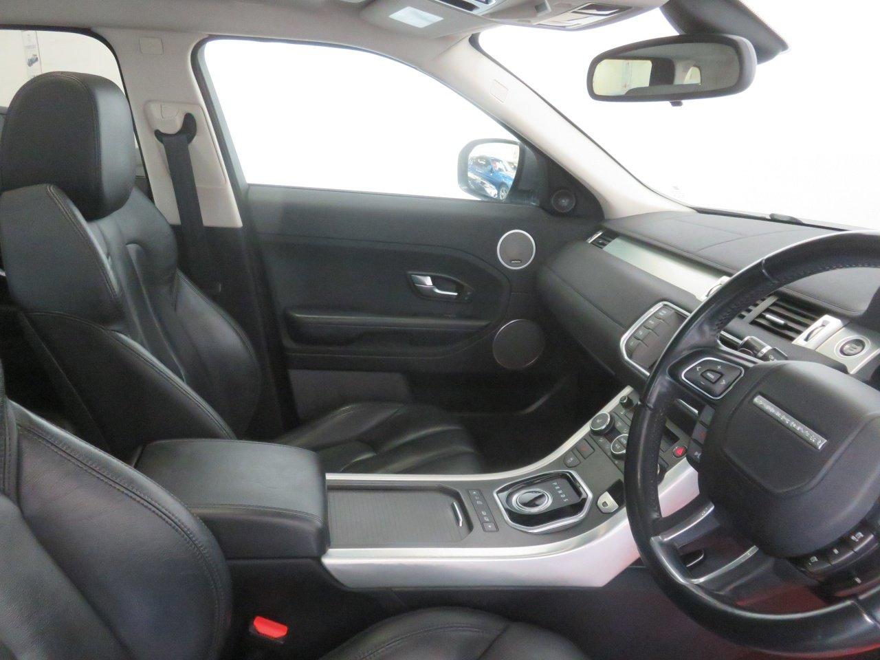 Land Rover Range Rover Evoque view 31
