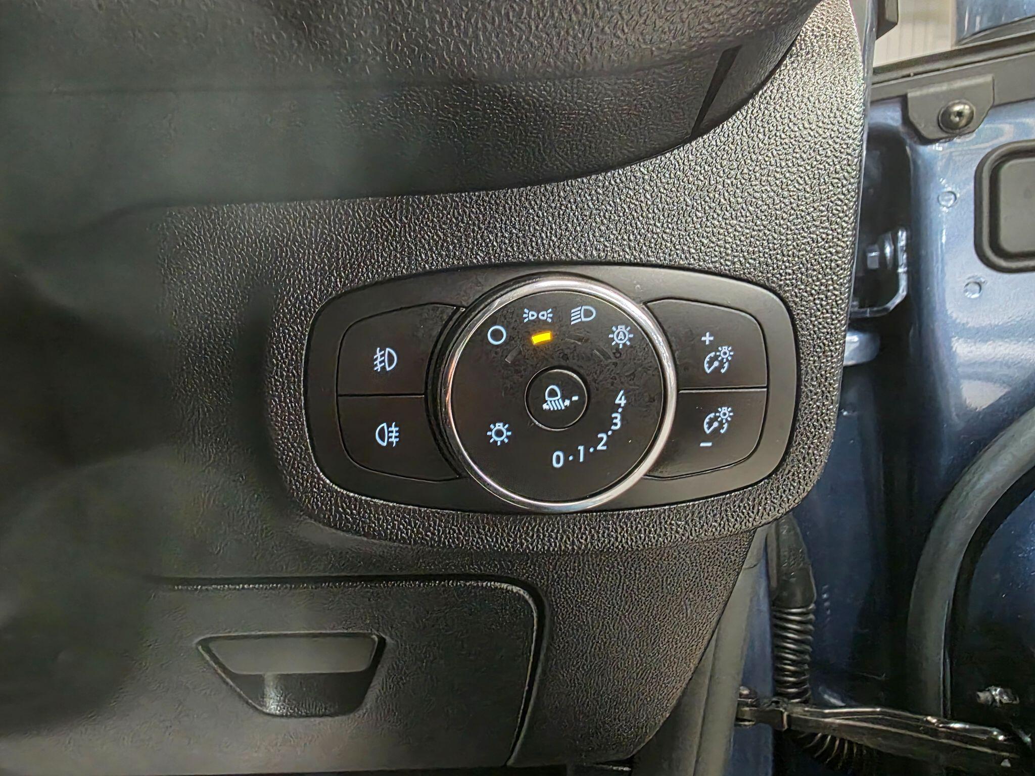 Ford Fiesta view 14