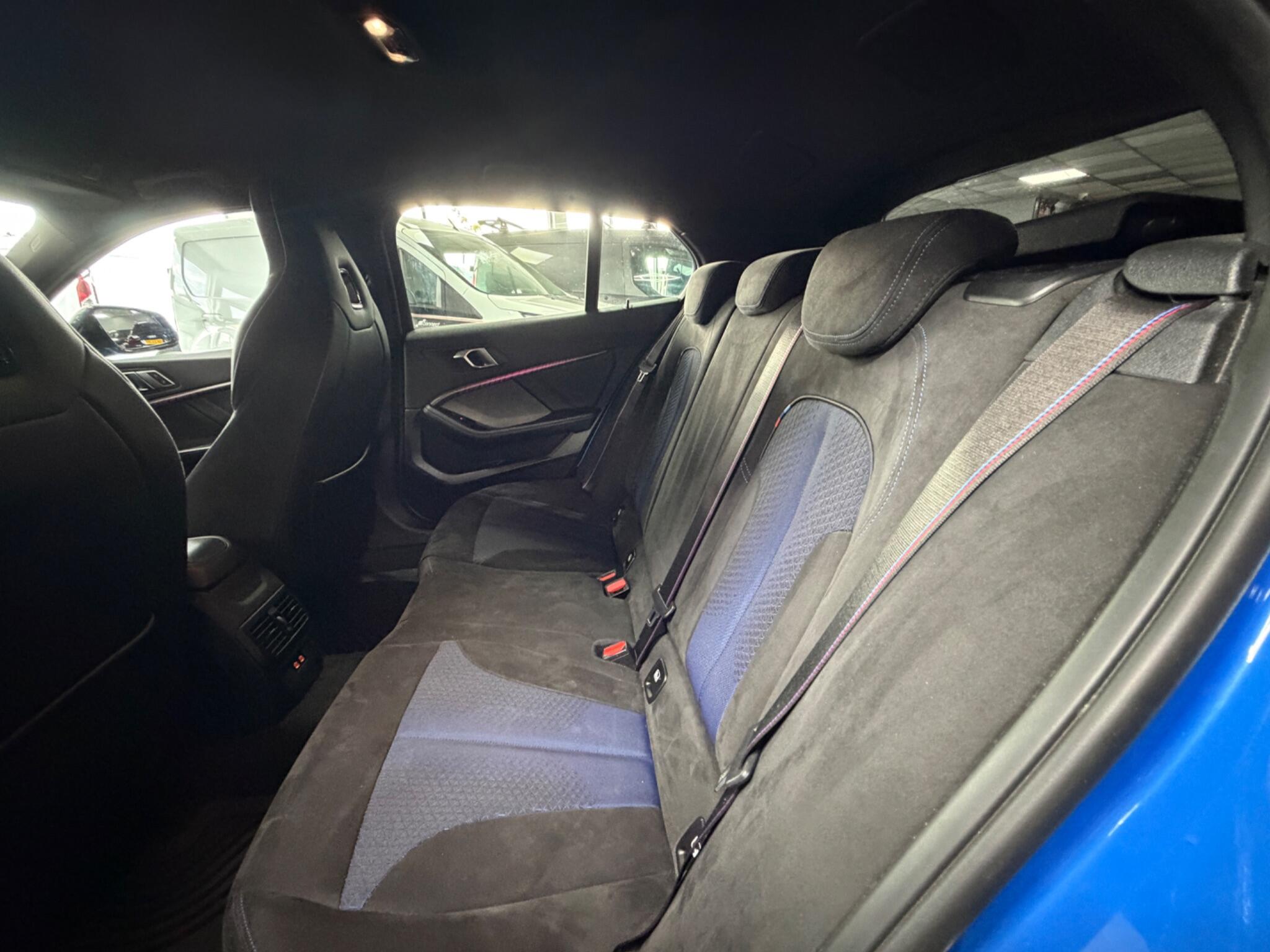 BMW 1 Series view 20
