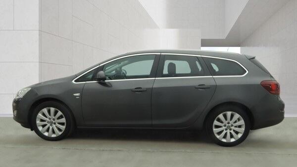 Vauxhall Astra view 6