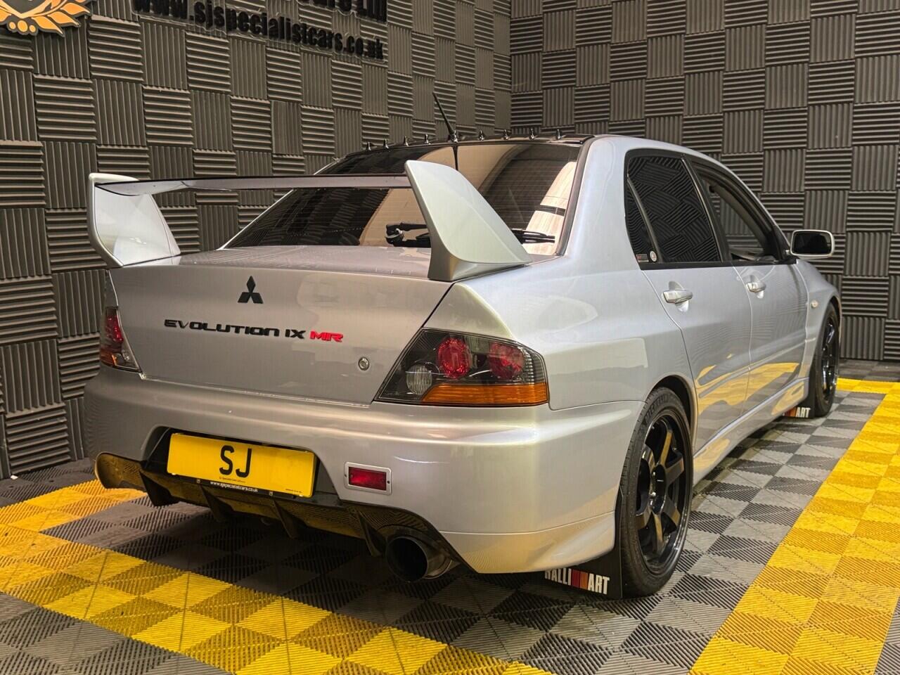 Mitsubishi Lancer view 31