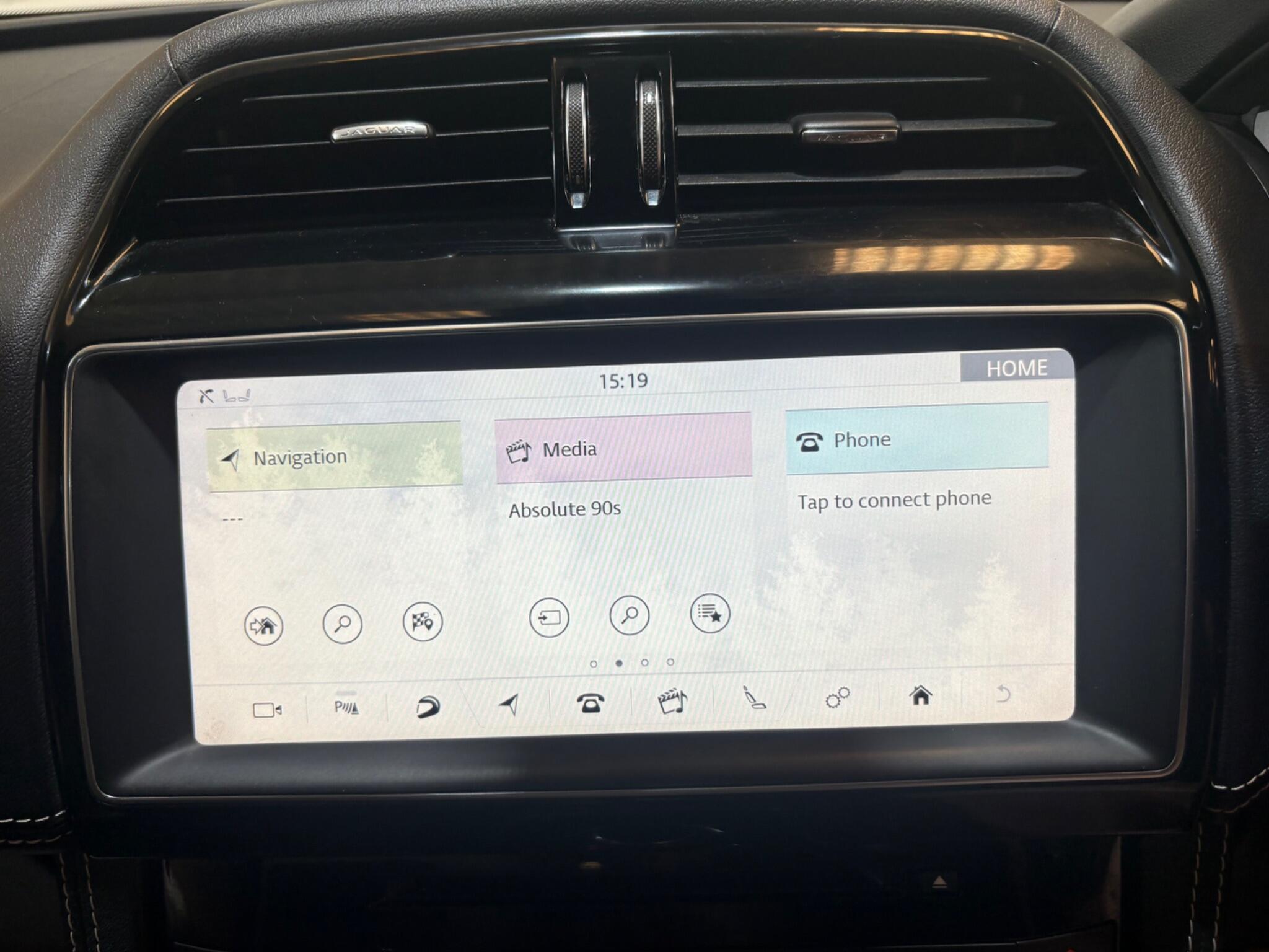 Jaguar F-Pace view 52