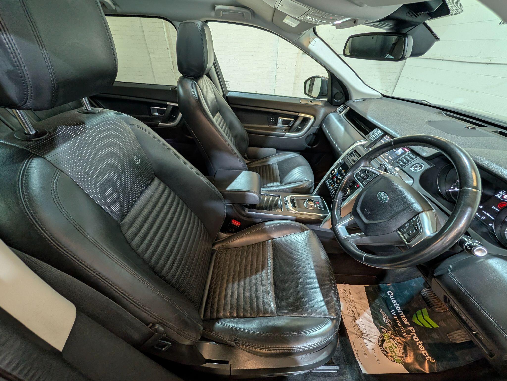 Land Rover Discovery Sport view 22