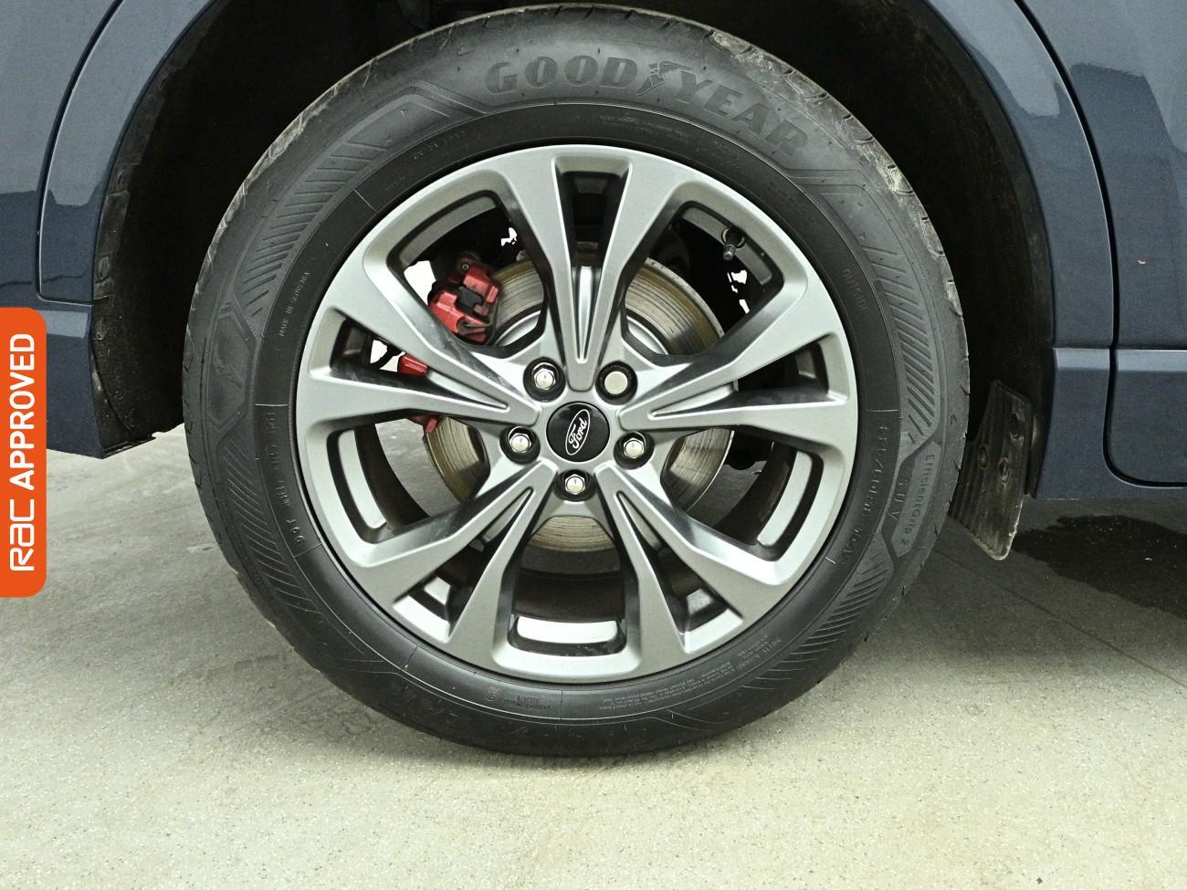 Ford Kuga view 28