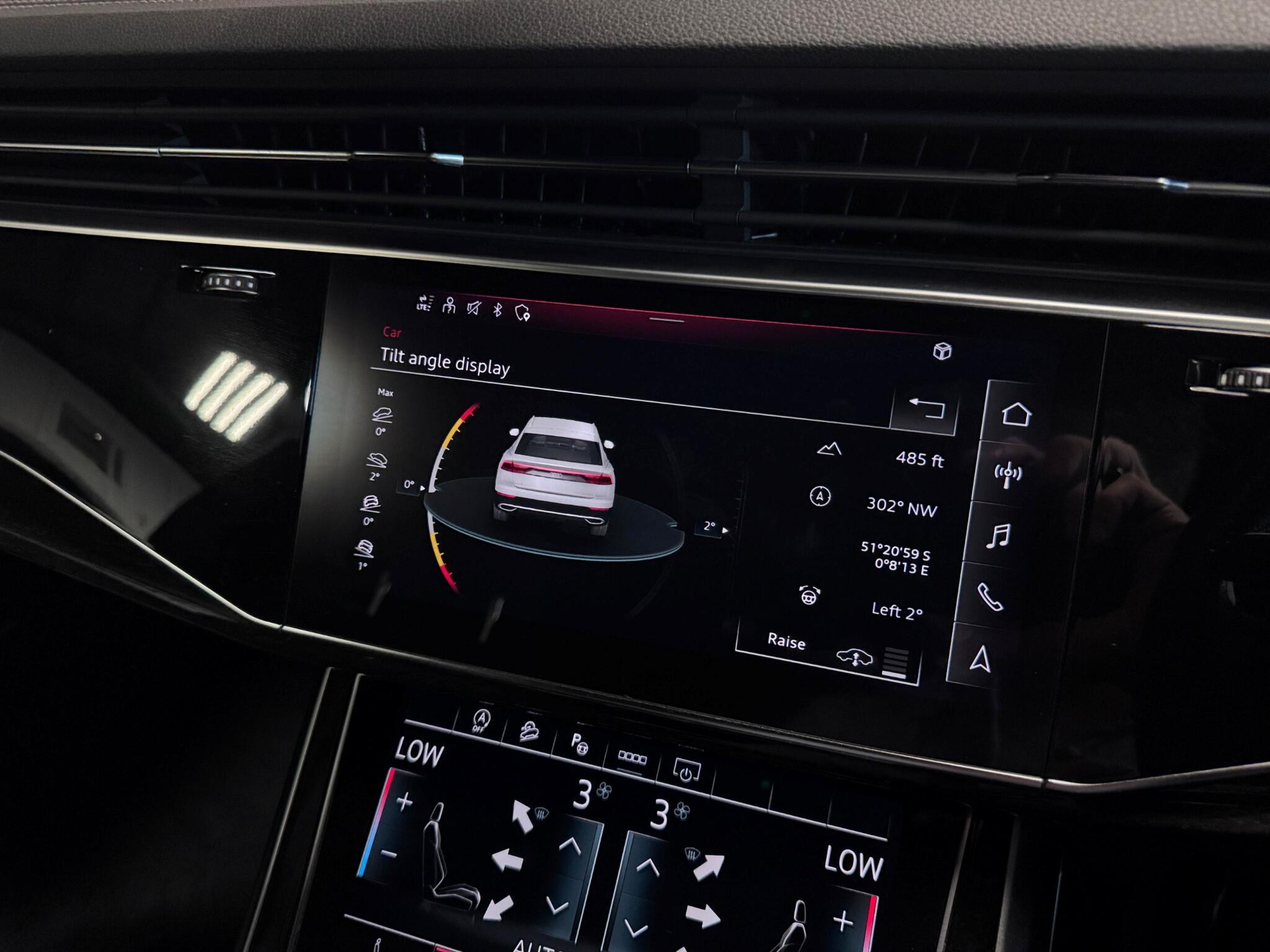 Audi Q8 view 54