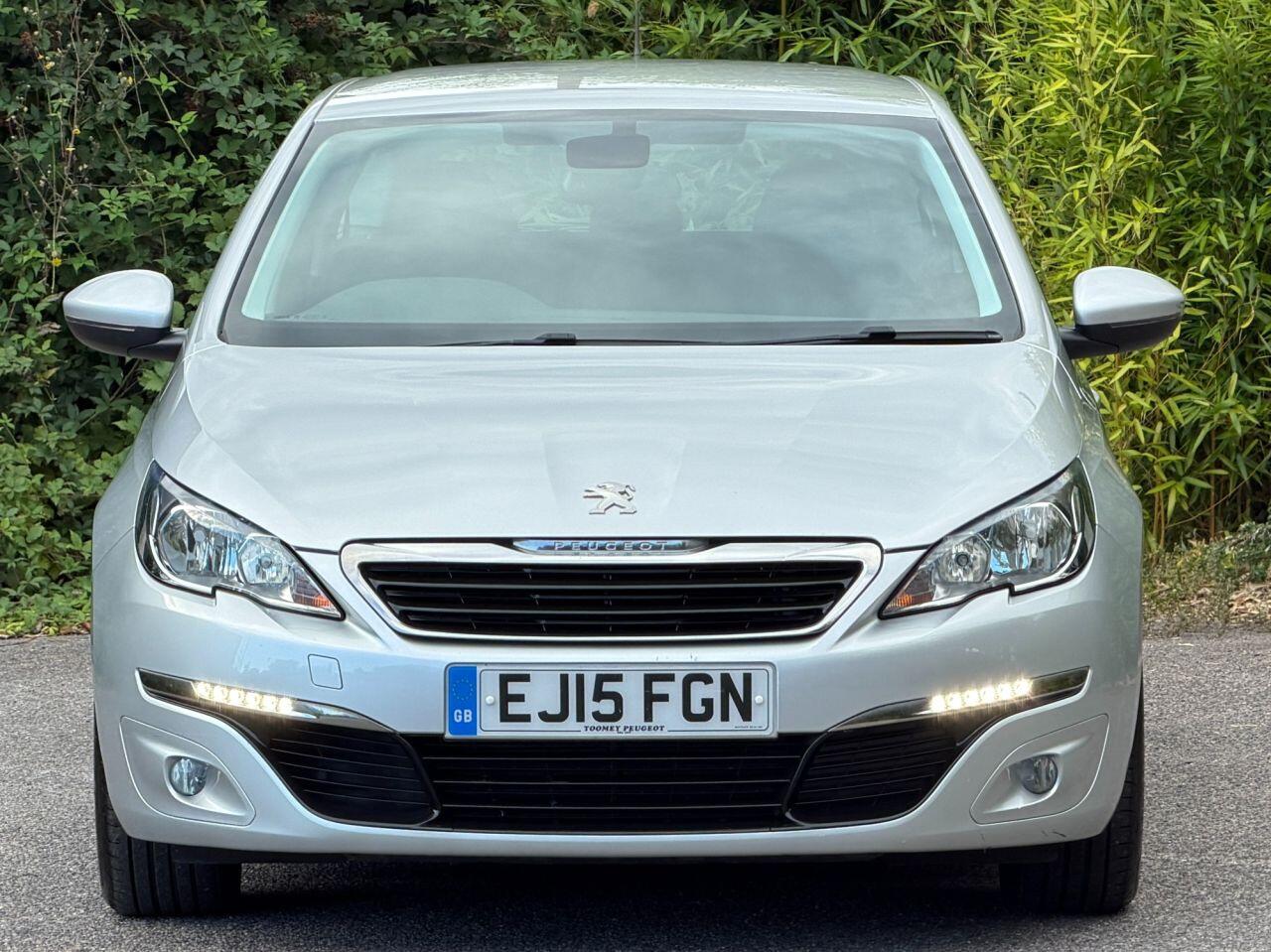 Peugeot 308 view 5