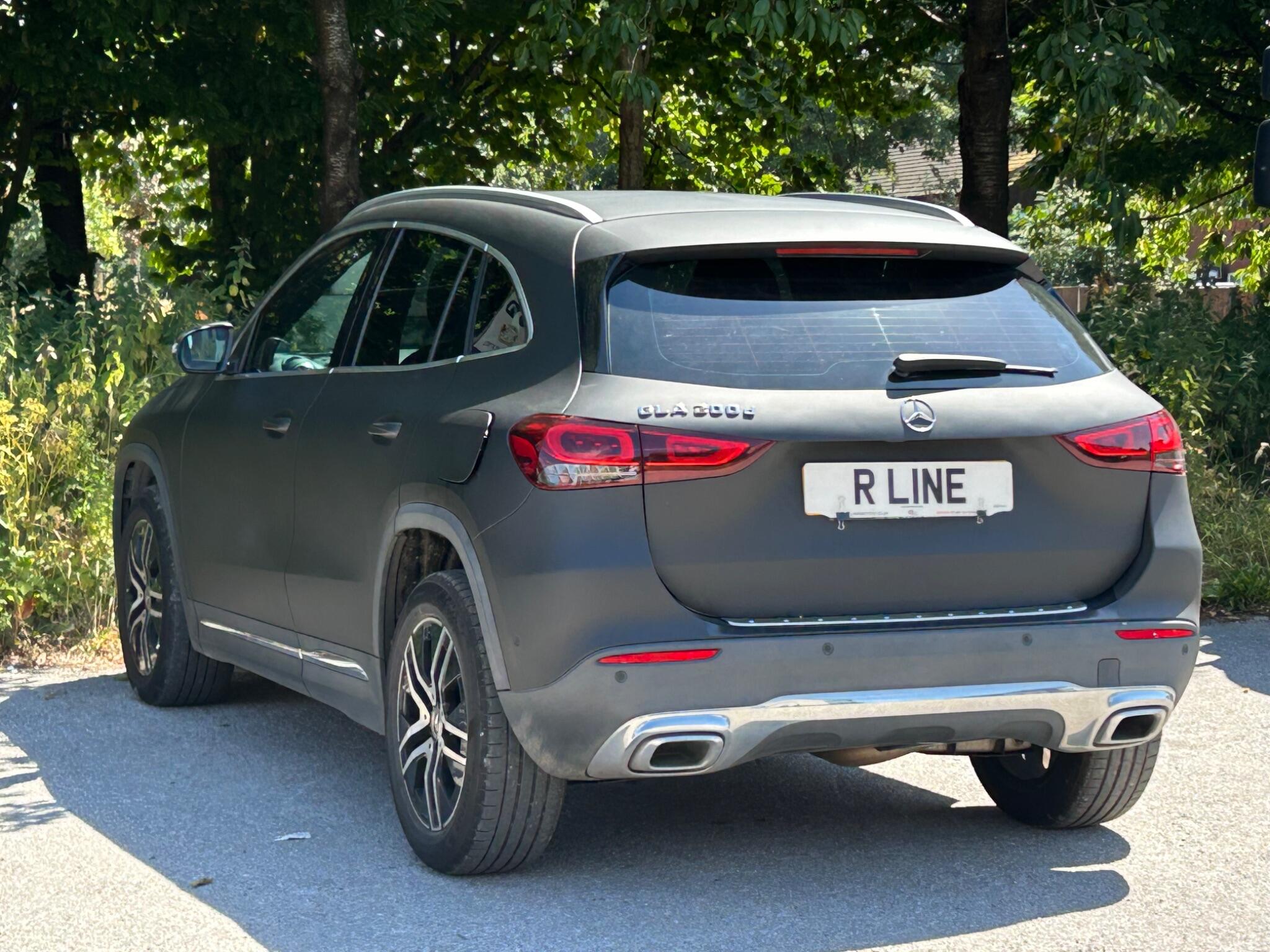Mercedes-Benz Gla view 10
