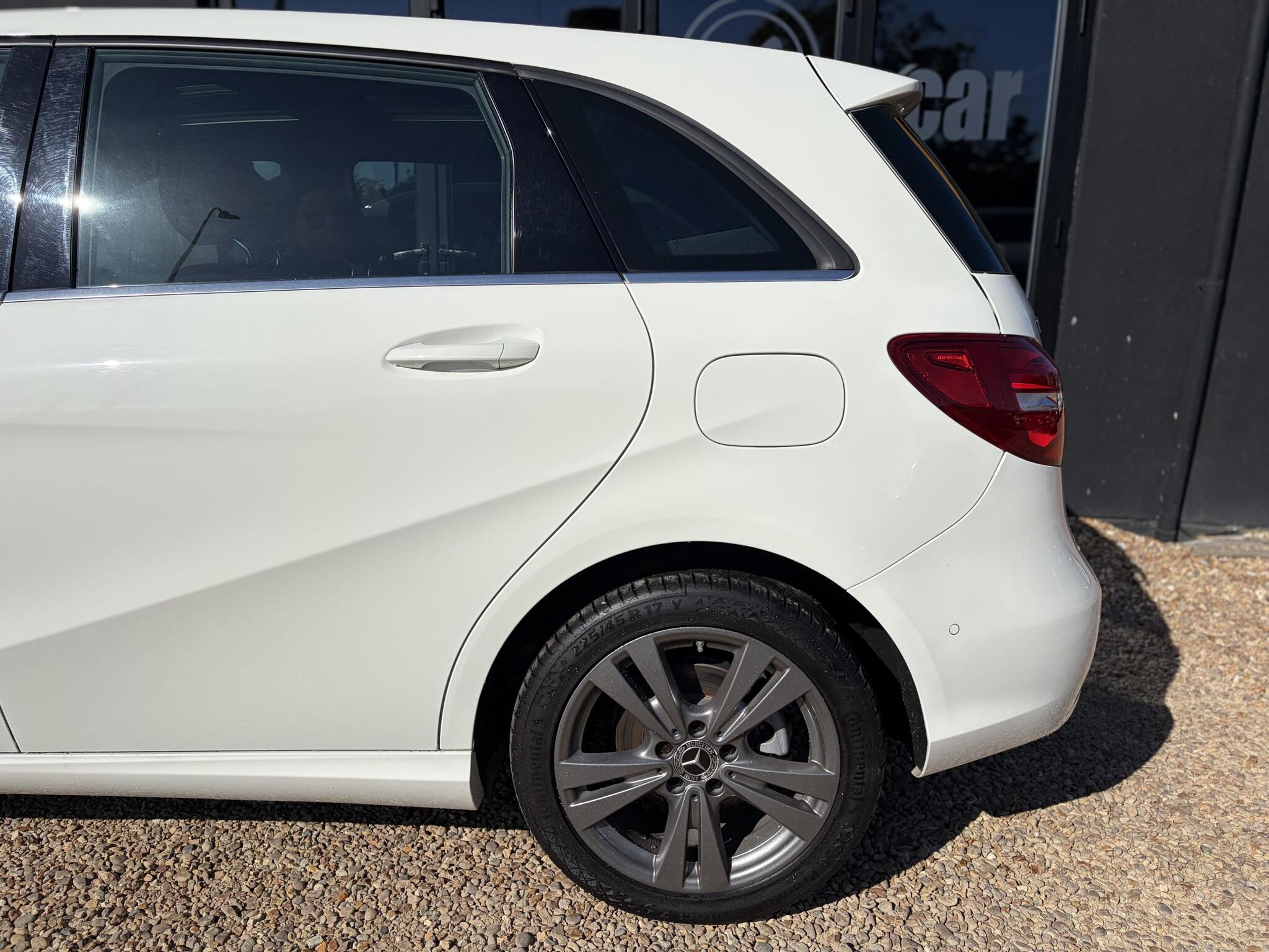 Mercedes-Benz B-Class view 7