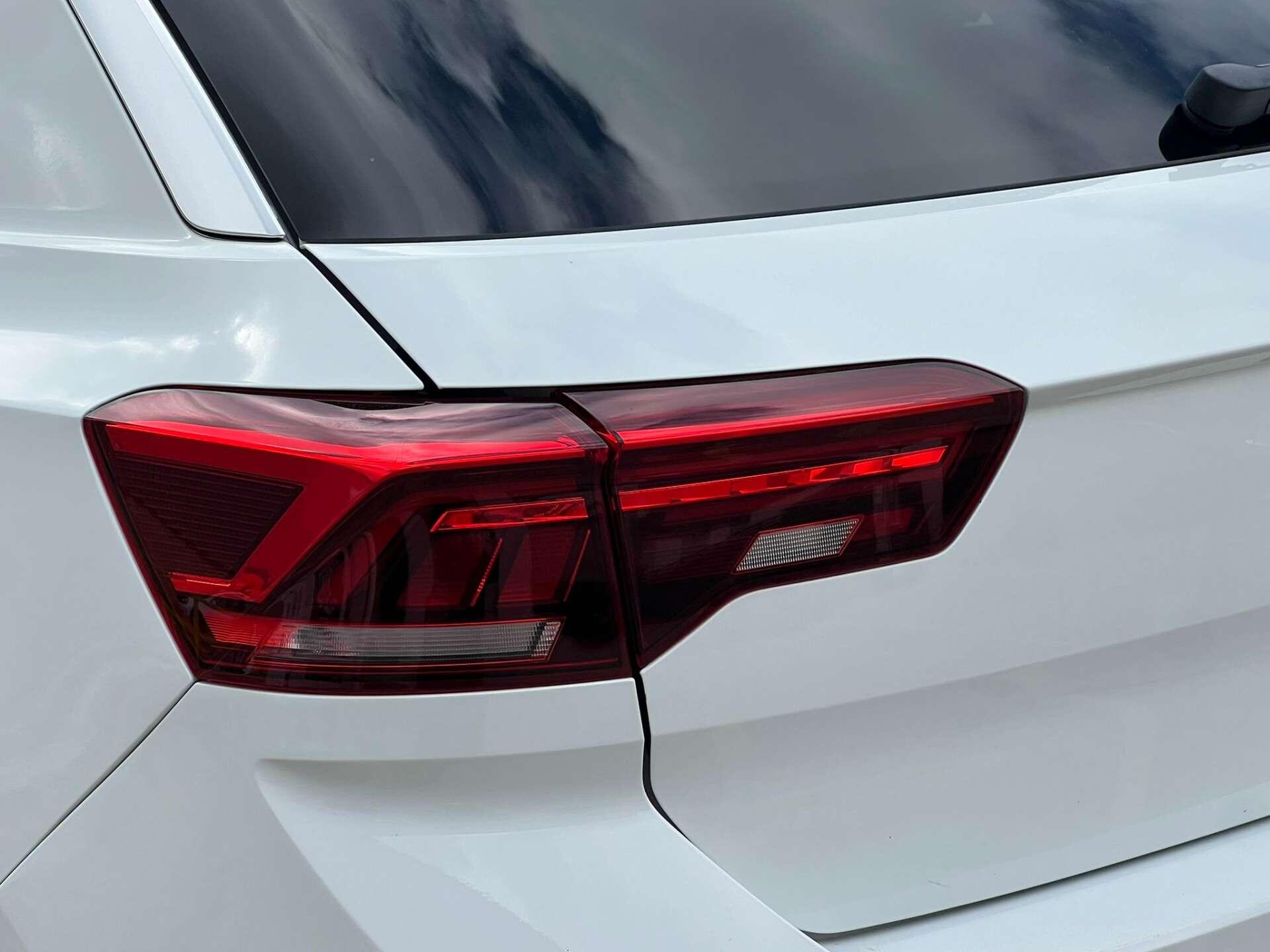 Volkswagen T-Roc view 62