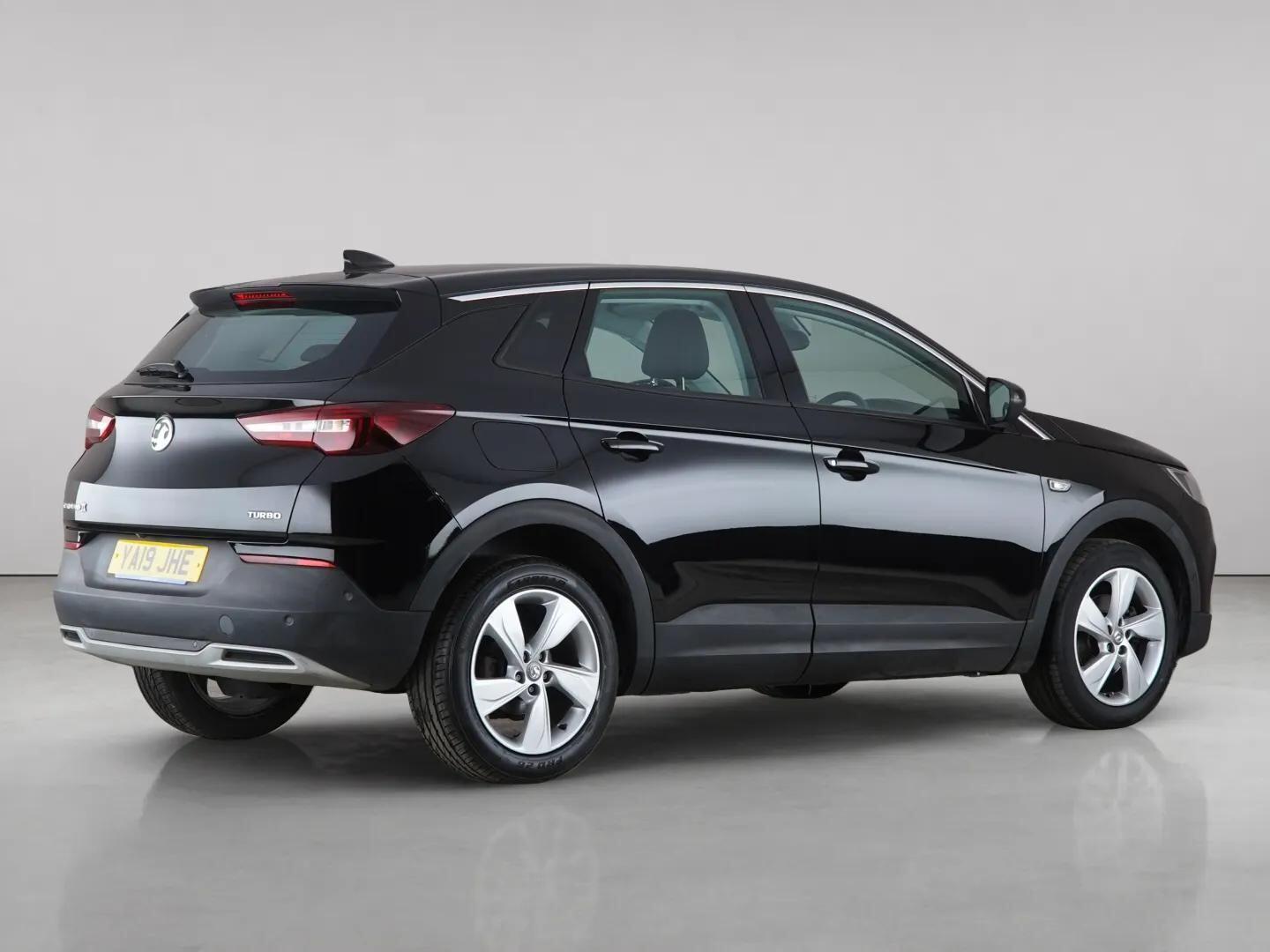 Vauxhall Grandland X view 8
