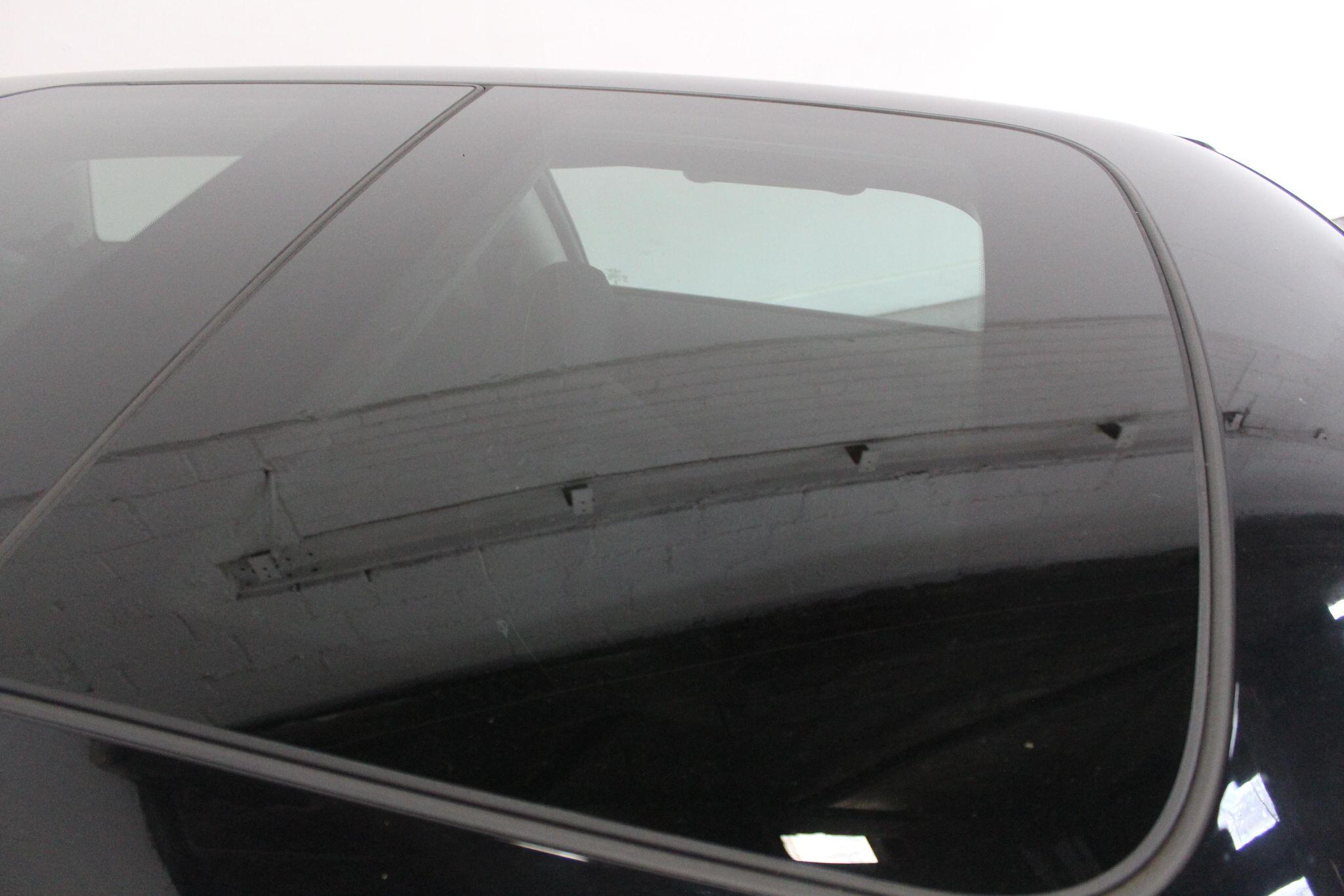 Mini Hatch view 19
