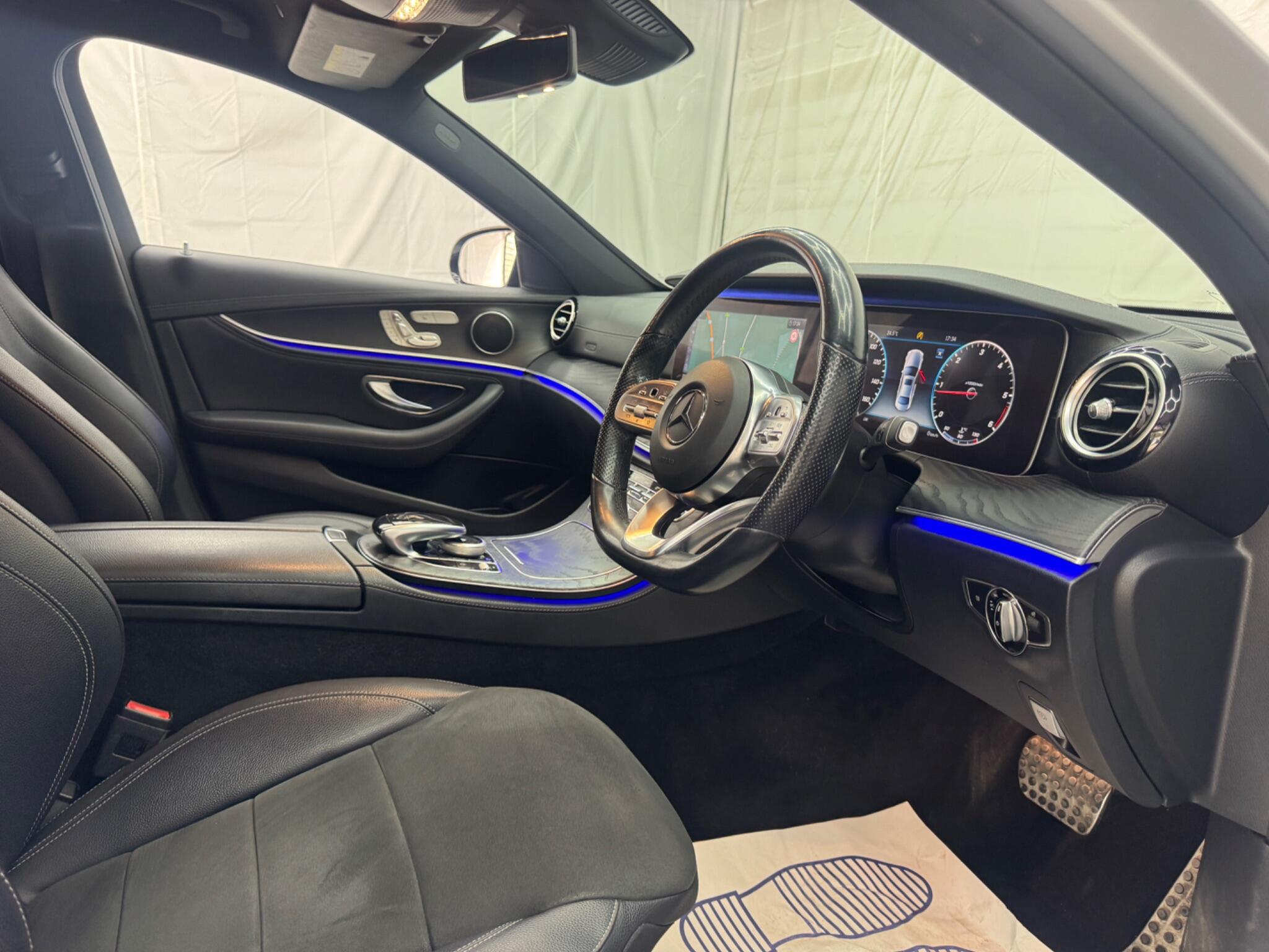 Mercedes-Benz E Class view 25