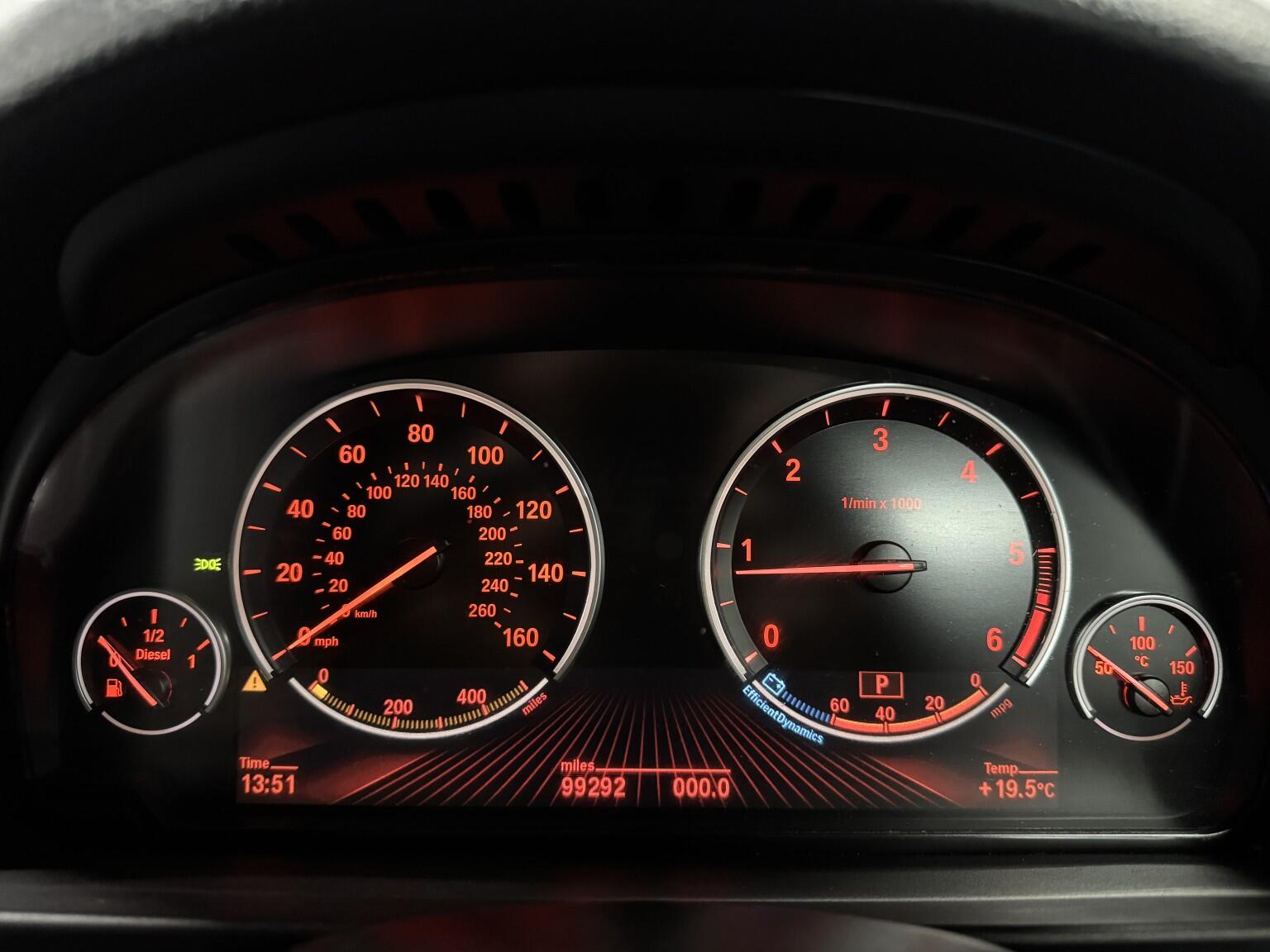 BMW 5 Series view 31