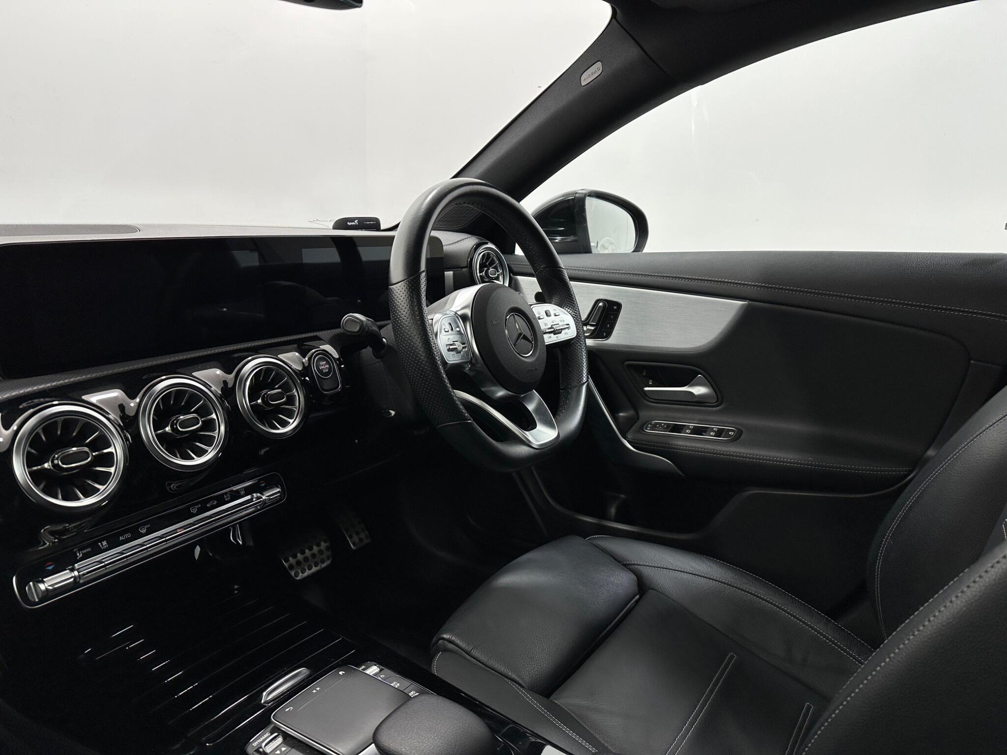 Mercedes-Benz Cla view 33
