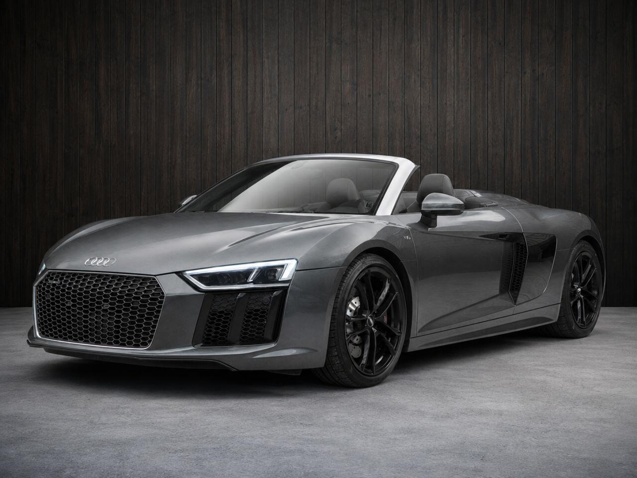 Audi R8 view 11