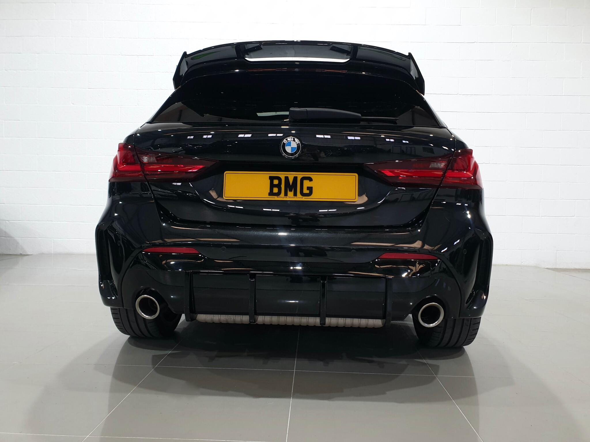 BMW 1 Series view 35