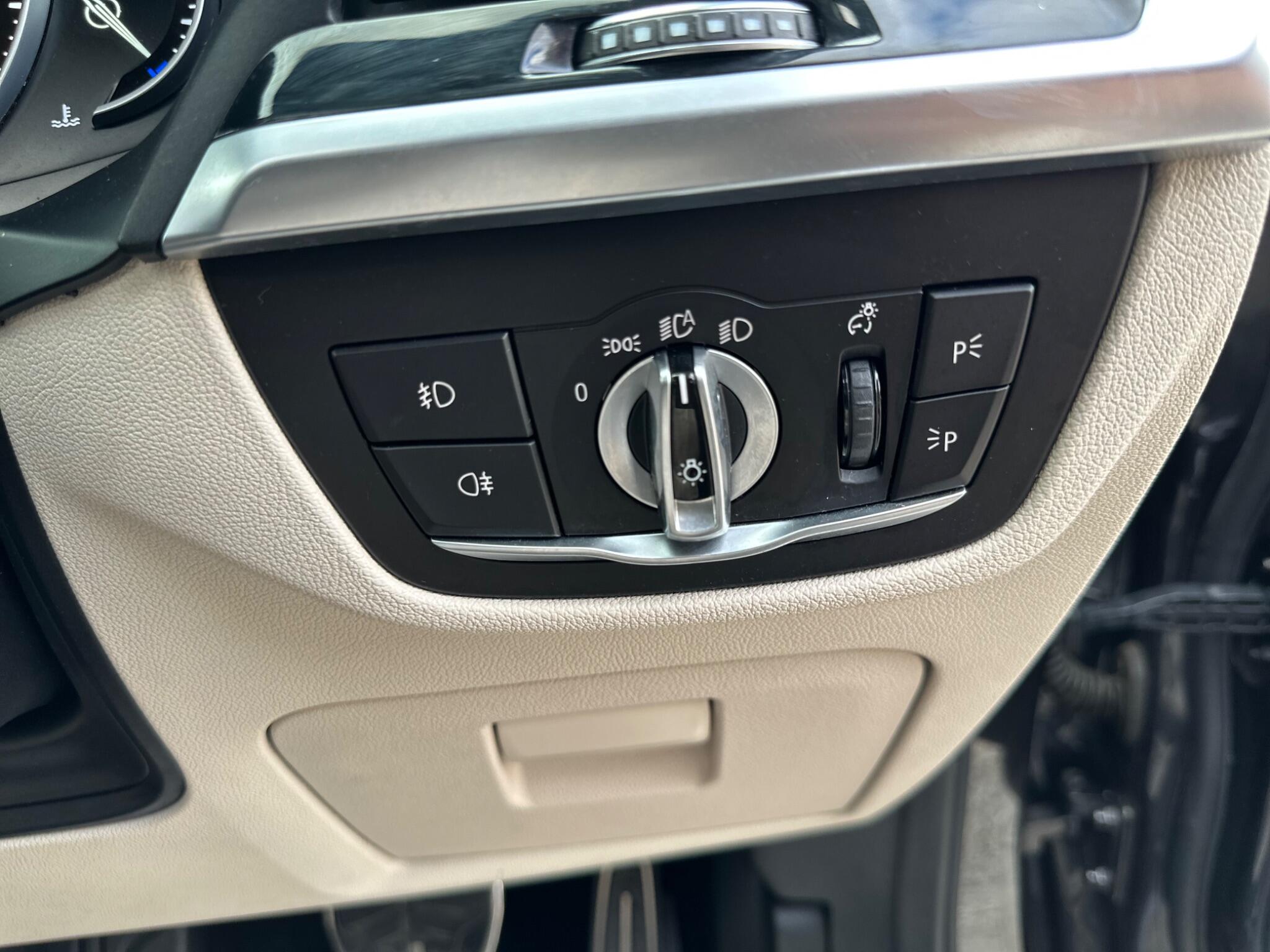 BMW X4 view 18