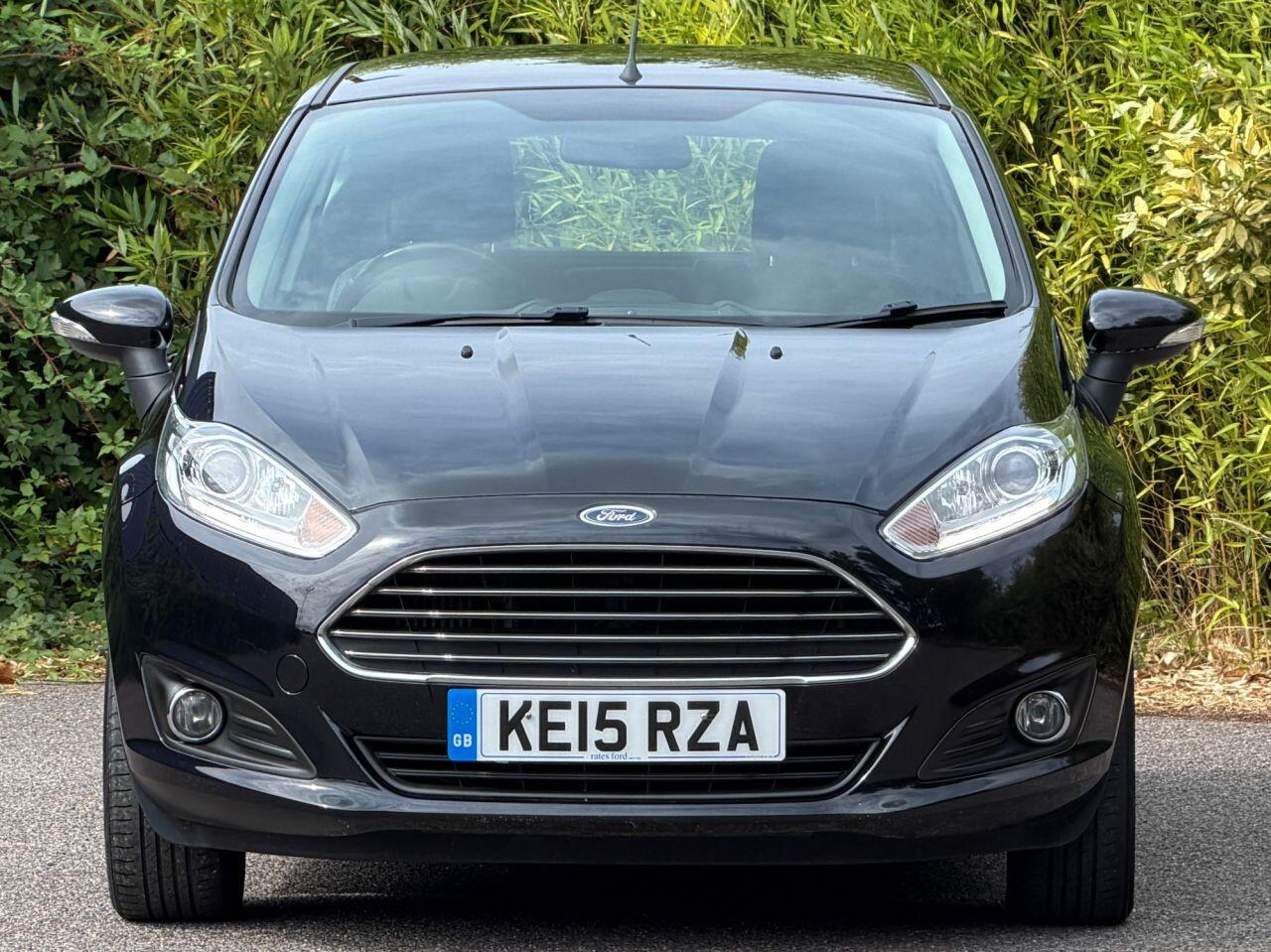 Ford Fiesta view 5